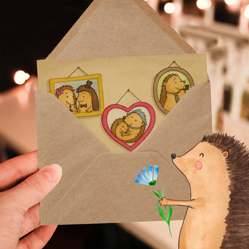Deluxe Card Hedgehog family Design Karte, Grußkarte, Klappkarte, Einladungskarte, Glückwunschkarte, Hochzeitskarte, Geburtstagskarte, Hochwertige Grußkarte, Hochwertige Klappkarte, Familie, Vatertag, Muttertag, Bruder, Schwester, Mama, Papa, Oma, Opa, Liebe, Igel, Bilder, Zusammenhalt, Glück