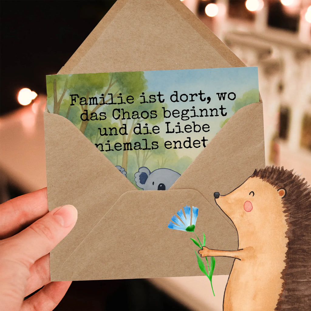 Deluxe Card Koala Family Design Karte, Grußkarte, Klappkarte, Einladungskarte, Glückwunschkarte, Hochzeitskarte, Geburtstagskarte, Hochwertige Grußkarte, Hochwertige Klappkarte, Familie, Vatertag, Muttertag, Bruder, Schwester, Mama, Papa, Oma, Opa, Koala, Koalas, Family, Kinder, Geschwister, Familienleben