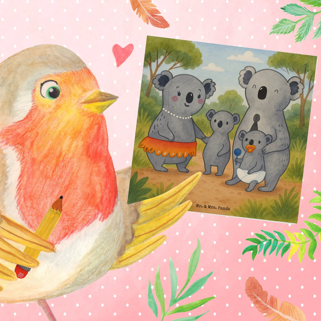 Deluxe Card Koala Family Design Karte, Grußkarte, Klappkarte, Einladungskarte, Glückwunschkarte, Hochzeitskarte, Geburtstagskarte, Hochwertige Grußkarte, Hochwertige Klappkarte, Familie, Vatertag, Muttertag, Bruder, Schwester, Mama, Papa, Oma, Opa, Koala, Koalas, Family, Kinder, Geschwister, Familienleben