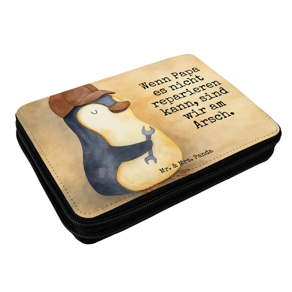 Leather folder If Daddy can't fix it, we're screwed. Design Federmäppchen, Schülerin, Stifterolle, Motiv, Schüler, Federmappe Einschulung, Federmappe, Schule, Büro Stifte Etui, Stifte Etui, Grundschule, Kind, Einschulung, Kinder Federmappe, Federmäppchen bedruckt, Bestückte Federmappe, Stiftetasche, Geschenk, Familie, Vatertag, Muttertag, Bruder, Schwester, Mama, Papa, Oma, Opa, Geschenk Papa, Bester Papa der Welt, Vater