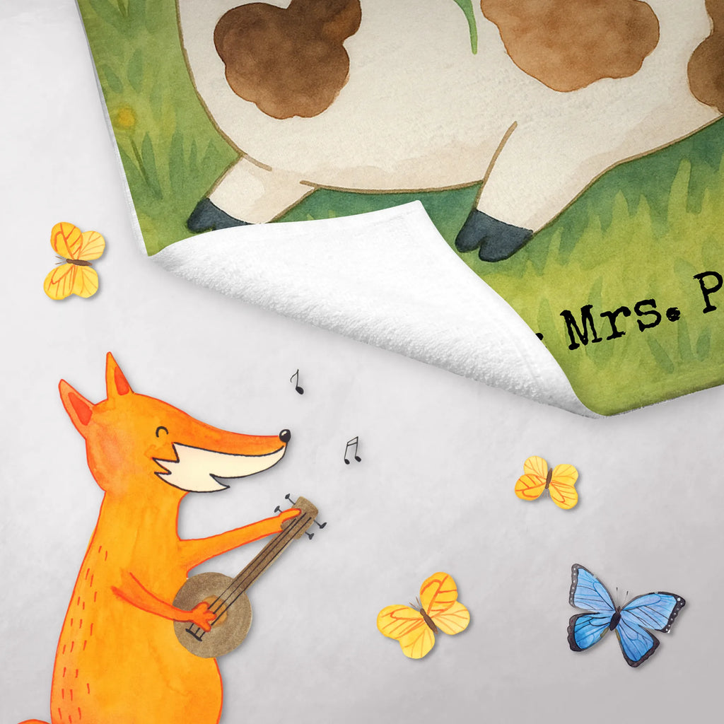 Ręcznik dla gości Krowa Design Gästehandtuch Schnell Trocknend, Gästehandtuch Saugfähig, Gästehandtücher, Handtuch Für Toilette, Gästehandtuch Modern, Handtuch Klein, Gästehandtuch Pflegeleicht, Gäste-Tuch, Handtuch Gästeformat, Gästehandtuch Klassisch, Gästehandtuch Bad, Gästehandtuch Strapazierfähig, Gästehandtuch Schwarz, Gästehandtuch Nachhaltig, Gästehandtuch Bio Baumwolle, Gästehandtuch Weich, Gästehandtuch Bunt, Handtuch Für Gäste-WC, Gästehandtuch, Gästehandtuch 30x50, Gästehandtuch Baumwolle, Gästehandtuch Weiß, Gästehandtuch Beige, Handtuch Gästezimmer, Kleines Handtuch, Gästehandtuch Badezimmer, Gästehandtuch Set, Gästehandtuch Für Hotels, Gästehandtuch Mit Bordüre, Waschhandtuch, Gästehandtuch Waschbar, Handtuch Für Gäste, Gästehandtuch Grau, Gästehandtuch Ökologisch, Gästehandtuch Mit Muster, Gästehandtuch Hochwertig, Bauernhof, Hoftiere, Landwirt, Landwirtin, Milchkuh, Spruch, Kühe, Träume, Flausen, Kuh, Motivtion, Milch, Hof, Magie