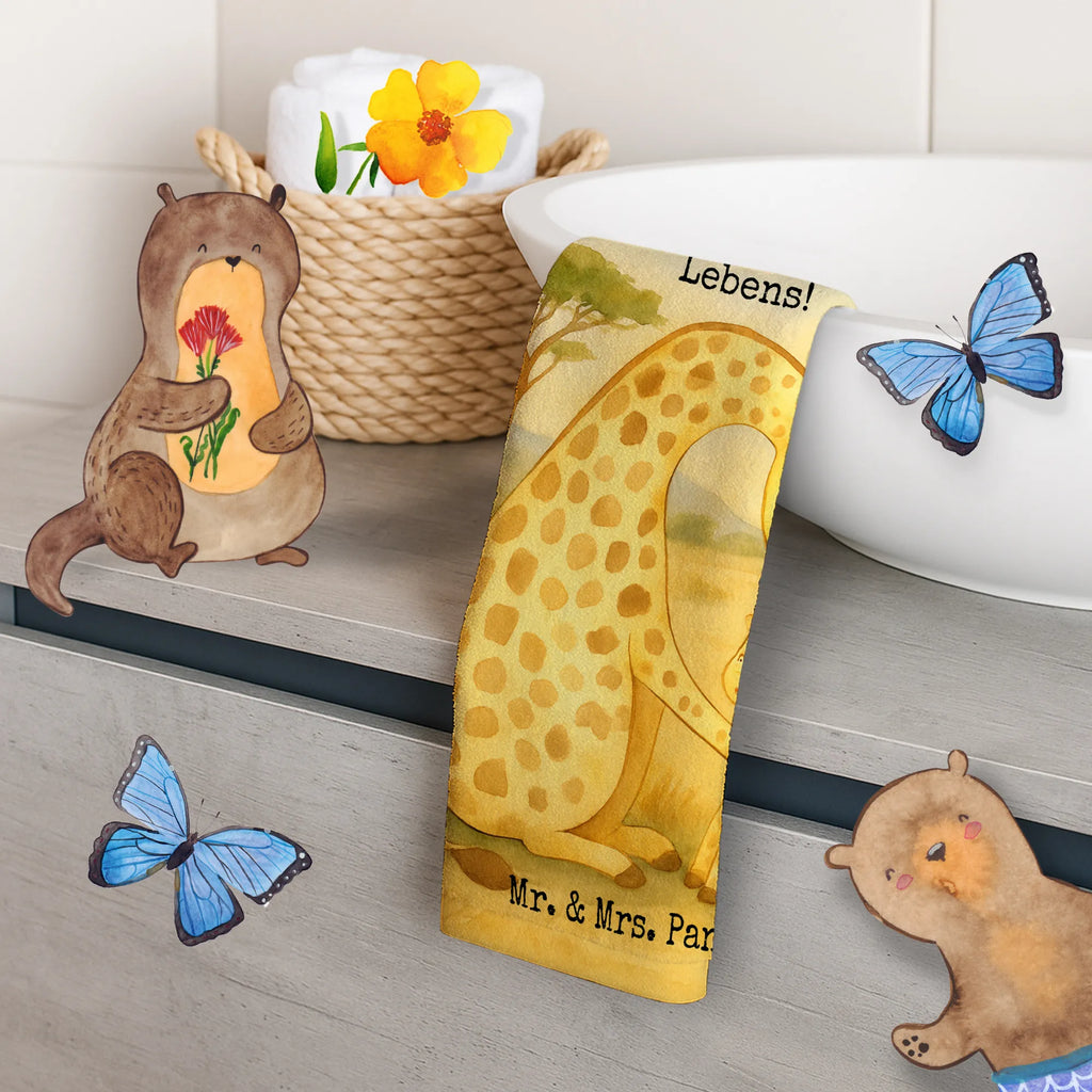 Gästehandtuch Giraffe Kind Design Gästehandtuch, Gästehandtücher, Handtuch Für Gäste, Gäste-Tuch, Kleines Handtuch, Handtuch Klein, Waschhandtuch, Handtuch Für Gäste-WC, Handtuch Für Toilette, Gästehandtuch Bad, Gästehandtuch Badezimmer, Handtuch Gästezimmer, Gästehandtuch Für Hotels, Gästehandtuch 30x50, Gästehandtuch Set, Gästehandtuch Baumwolle, Gästehandtuch Bio Baumwolle, Gästehandtuch Saugfähig, Gästehandtuch Weich, Gästehandtuch Hochwertig, Gästehandtuch Pflegeleicht, Gästehandtuch Waschbar, Gästehandtuch Strapazierfähig, Gästehandtuch Schnell Trocknend, Gästehandtuch Weiß, Gästehandtuch Beige, Gästehandtuch Grau, Gästehandtuch Schwarz, Gästehandtuch Bunt, Gästehandtuch Mit Muster, Gästehandtuch Mit Bordüre, Gästehandtuch Modern, Gästehandtuch Klassisch, Handtuch Gästeformat, Gästehandtuch Nachhaltig, Gästehandtuch Ökologisch, Afrika, Wildtiere, Giraffe, Kind, Mutter, Mama, Tochter, Sohn, Lieblingsmensch