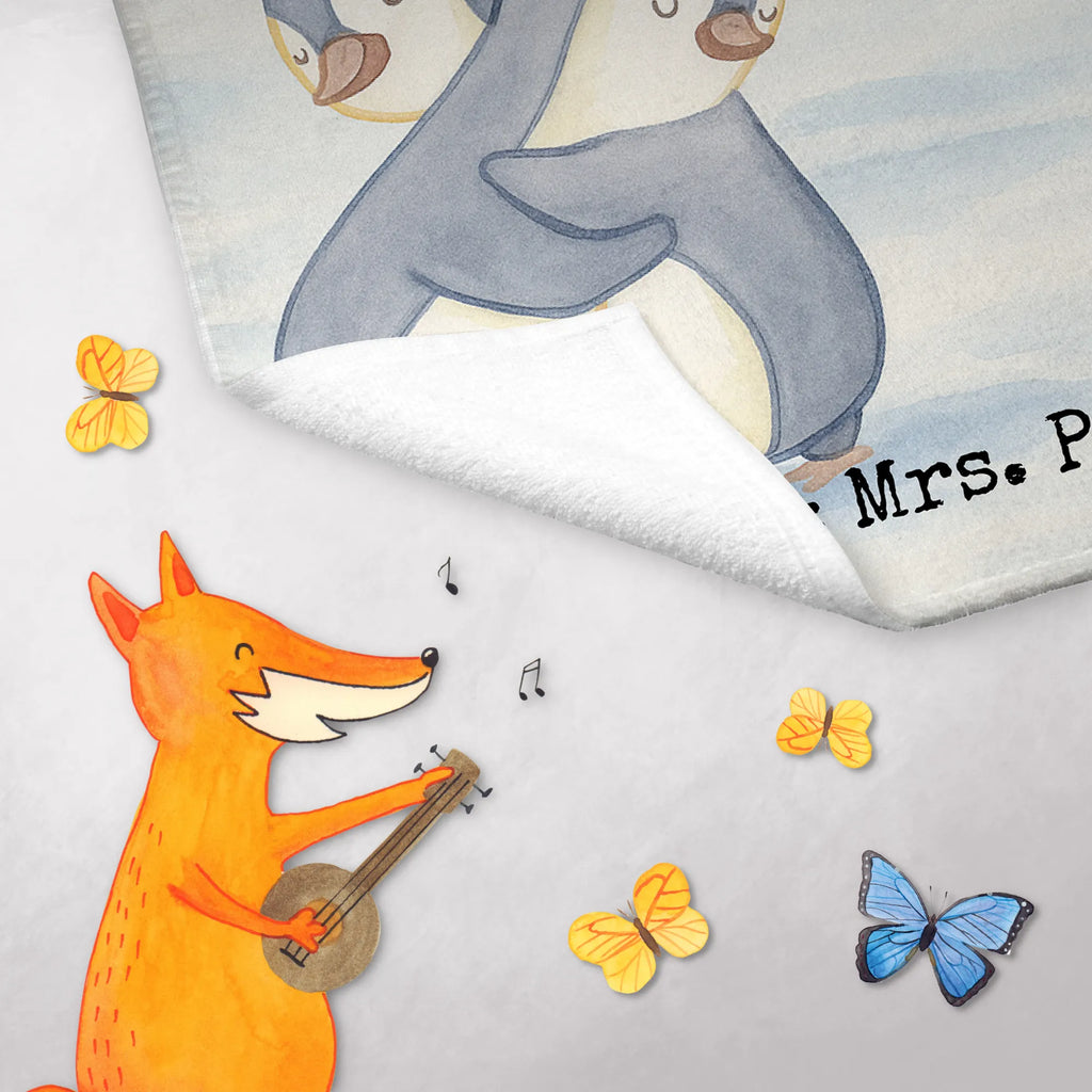 Personalisiertes Gästehandtuch Pinguine Kuscheln Design Handtuch Klein Mit Namen, Handtuch Gästeformat Mit Gravur, Gästehandtuch Waschbar Mit Name, Gästehandtuch Für Hotels Mit Gravur, Handtuch Gästezimmer Mit Namen, Gästehandtuch Bio Baumwolle Mit Text, Personalisiertes Gästehandtuch, Gästehandtuch Beige Mit Gravur, Gästehandtuch Mit Namen, Gästehandtuch Saugfähig Mit Wunschtext, Gästehandtuch Weich Mit Namen, Gästehandtuch 30x50 Mit Name, Gästehandtuch Modern Mit Namen, Gästehandtuch Bunt Personalisiert, Gästehandtuch Grau Mit Wunschtext, Handtuch Für Gäste Mit Name, Gästehandtuch Set Personalisiert, Gästehandtuch Schwarz Mit Namen, Gästehandtuch Baumwolle Mit Namen, Gästehandtuch Nachhaltig Personalisiert, Handtuch Für Gäste-WC Mit Name, Gästehandtuch Mit Muster Und Name, Handtuch Für Toilette Personalisiert, Gästehandtücher Mit Wunschtext, Gästehandtuch Strapazierfähig Mit Text, Gästehandtuch Klassisch Mit Wunschtext, Gästehandtuch Badezimmer Personalisiert, Gästehandtuch Schnell Trocknend Mit Wunschtext, Waschhandtuch Mit Wunschtext, Gästehandtuch Bad Mit Wunschtext, Gäste-Tuch Mit Wunschtext, Gästehandtuch Mit Bordüre Und Wunschtext, Gästehandtuch Hochwertig Personalisiert, Gästehandtuch Weiß Mit Namen, Gästehandtuch Pflegeleicht Mit Gravur, Kleines Handtuch Personalisiert, Gästehandtuch Ökologisch Mit Namen, Liebe, Partner, Freund, Freundin, Ehemann, Ehefrau, Heiraten, Verlobung, Heiratsantrag, Liebesgeschenk, Jahrestag, Hocheitstag, Hochzeitstag, Geschenk für Partner, für Männer, Valentinstag, Mitbringsel, Liebesbeweis, Geschenk für Freundin, Geschenk für Frauen, für Ehemann