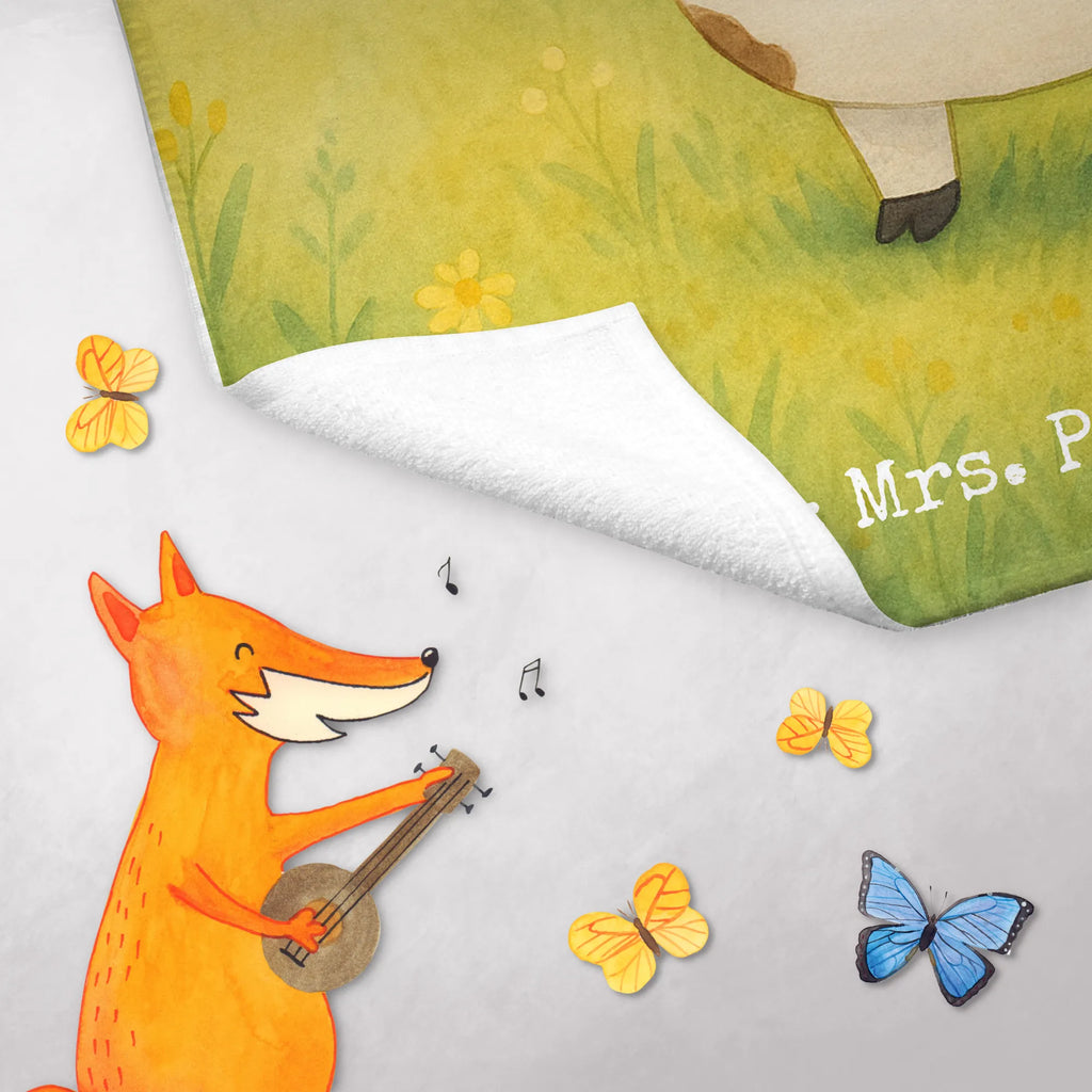 Personalisiertes Gästehandtuch Kuh Design Waschhandtuch Mit Wunschtext, Handtuch Für Gäste Mit Name, Gästehandtuch Pflegeleicht Mit Gravur, Gästehandtuch Baumwolle Mit Namen, Gästehandtuch Bio Baumwolle Mit Text, Handtuch Klein Mit Namen, Gästehandtuch Schwarz Mit Namen, Gästehandtuch Badezimmer Personalisiert, Personalisiertes Gästehandtuch, Gästehandtuch Set Personalisiert, Gästehandtuch Bad Mit Wunschtext, Gästehandtuch Für Hotels Mit Gravur, Handtuch Für Toilette Personalisiert, Gästehandtuch Bunt Personalisiert, Handtuch Für Gäste-WC Mit Name, Gästehandtuch Mit Namen, Gästehandtuch Grau Mit Wunschtext, Gästehandtuch Hochwertig Personalisiert, Gästehandtuch Mit Bordüre Und Wunschtext, Gästehandtuch Modern Mit Namen, Gästehandtuch Waschbar Mit Name, Gäste-Tuch Mit Wunschtext, Gästehandtuch Weiß Mit Namen, Gästehandtuch Saugfähig Mit Wunschtext, Gästehandtuch Strapazierfähig Mit Text, Gästehandtuch Schnell Trocknend Mit Wunschtext, Gästehandtuch Ökologisch Mit Namen, Gästehandtuch Klassisch Mit Wunschtext, Kleines Handtuch Personalisiert, Handtuch Gästezimmer Mit Namen, Gästehandtuch 30x50 Mit Name, Gästehandtuch Mit Muster Und Name, Gästehandtücher Mit Wunschtext, Gästehandtuch Nachhaltig Personalisiert, Handtuch Gästeformat Mit Gravur, Gästehandtuch Weich Mit Namen, Gästehandtuch Beige Mit Gravur, Bauernhof, Hoftiere, Landwirt, Landwirtin, Milchkuh, Flausen, Motivtion, Kühe, Träume, Milch, Kuh, Spruch, Hof, Magie