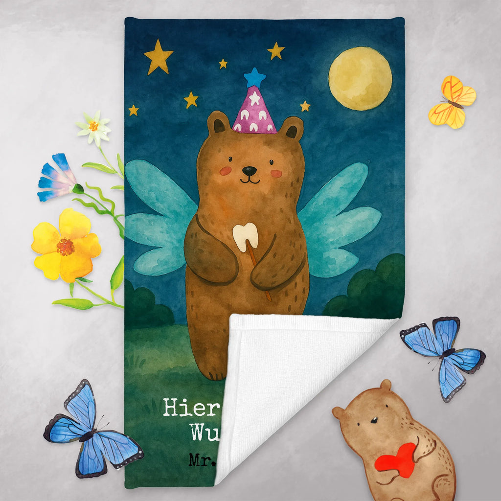 Personalisiertes Gästehandtuch Bär Zahnfee Design Gästehandtuch Baumwolle Mit Namen, Handtuch Klein Mit Namen, Gäste-Tuch Mit Wunschtext, Handtuch Gästezimmer Mit Namen, Handtuch Gästeformat Mit Gravur, Gästehandtuch Bunt Personalisiert, Gästehandtuch Bio Baumwolle Mit Text, Gästehandtuch Ökologisch Mit Namen, Gästehandtuch Nachhaltig Personalisiert, Gästehandtuch Mit Namen, Gästehandtuch Bad Mit Wunschtext, Gästehandtuch Schwarz Mit Namen, Gästehandtuch Schnell Trocknend Mit Wunschtext, Gästehandtuch Set Personalisiert, Personalisiertes Gästehandtuch, Kleines Handtuch Personalisiert, Gästehandtuch Für Hotels Mit Gravur, Gästehandtuch Mit Bordüre Und Wunschtext, Gästehandtuch Weich Mit Namen, Gästehandtücher Mit Wunschtext, Gästehandtuch Beige Mit Gravur, Handtuch Für Toilette Personalisiert, Gästehandtuch Strapazierfähig Mit Text, Gästehandtuch Saugfähig Mit Wunschtext, Gästehandtuch Klassisch Mit Wunschtext, Gästehandtuch Weiß Mit Namen, Gästehandtuch Waschbar Mit Name, Handtuch Für Gäste Mit Name, Gästehandtuch Badezimmer Personalisiert, Gästehandtuch 30x50 Mit Name, Gästehandtuch Grau Mit Wunschtext, Gästehandtuch Hochwertig Personalisiert, Gästehandtuch Pflegeleicht Mit Gravur, Handtuch Für Gäste-WC Mit Name, Gästehandtuch Modern Mit Namen, Waschhandtuch Mit Wunschtext, Gästehandtuch Mit Muster Und Name, Bär, Teddy, Teddybär, Milchzahn, Fee, Zahnfee, Erster Zahn
