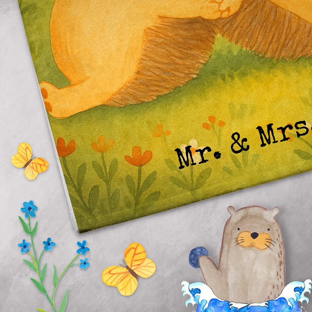 Gästehandtuch Igel händchenhaltend Design Gästehandtuch Grau, Handtuch Für Gäste, Handtuch Gästezimmer, Gästehandtuch Für Hotels, Gäste-Tuch, Gästehandtuch Pflegeleicht, Gästehandtuch Modern, Gästehandtuch Badezimmer, Handtuch Klein, Gästehandtuch Bio Baumwolle, Gästehandtuch Bunt, Gästehandtuch Strapazierfähig, Gästehandtuch Hochwertig, Gästehandtuch Beige, Gästehandtuch Set, Handtuch Gästeformat, Gästehandtuch Klassisch, Gästehandtuch Mit Muster, Gästehandtuch Mit Bordüre, Gästehandtuch Schwarz, Gästehandtuch Ökologisch, Gästehandtuch Schnell Trocknend, Waschhandtuch, Gästehandtuch Nachhaltig, Gästehandtuch Bad, Handtuch Für Toilette, Gästehandtuch, Gästehandtuch Waschbar, Gästehandtücher, Gästehandtuch Weich, Handtuch Für Gäste-WC, Gästehandtuch Baumwolle, Gästehandtuch Weiß, Gästehandtuch 30x50, Gästehandtuch Saugfähig, Kleines Handtuch, Liebe, Partner, Freund, Freundin, Ehemann, Ehefrau, Heiraten, Verlobung, Heiratsantrag, Liebesgeschenk, Jahrestag, Hocheitstag, Geschenk für zwei, Hochzeit, Lieblingsmensch, Liebesbeweis, Gemeinsamkeit, Igel, Love, Hand in Hand, große Liebe, Liebesbotschaft, Igelliebe