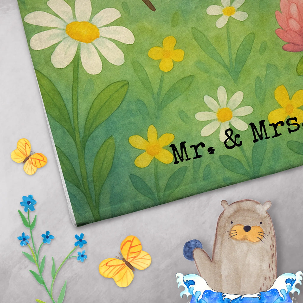 Personalisiertes Gästehandtuch Biene Verliebt Design Gästehandtuch Saugfähig Mit Wunschtext, Gästehandtuch Weich Mit Namen, Gästehandtuch Schwarz Mit Namen, Gästehandtuch Nachhaltig Personalisiert, Handtuch Für Toilette Personalisiert, Gästehandtuch Badezimmer Personalisiert, Gästehandtuch Bio Baumwolle Mit Text, Handtuch Gästezimmer Mit Namen, Handtuch Für Gäste Mit Name, Gästehandtuch Mit Bordüre Und Wunschtext, Gästehandtuch Mit Namen, Gästehandtuch Set Personalisiert, Gästehandtuch Klassisch Mit Wunschtext, Waschhandtuch Mit Wunschtext, Gästehandtuch Ökologisch Mit Namen, Gästehandtuch Grau Mit Wunschtext, Gäste-Tuch Mit Wunschtext, Gästehandtuch Waschbar Mit Name, Handtuch Für Gäste-WC Mit Name, Gästehandtuch Hochwertig Personalisiert, Gästehandtuch Bad Mit Wunschtext, Gästehandtuch Beige Mit Gravur, Gästehandtuch Bunt Personalisiert, Gästehandtuch Mit Muster Und Name, Personalisiertes Gästehandtuch, Handtuch Gästeformat Mit Gravur, Gästehandtuch Schnell Trocknend Mit Wunschtext, Kleines Handtuch Personalisiert, Gästehandtuch Für Hotels Mit Gravur, Gästehandtücher Mit Wunschtext, Gästehandtuch Modern Mit Namen, Gästehandtuch 30x50 Mit Name, Gästehandtuch Weiß Mit Namen, Gästehandtuch Strapazierfähig Mit Text, Handtuch Klein Mit Namen, Gästehandtuch Pflegeleicht Mit Gravur, Gästehandtuch Baumwolle Mit Namen, Biene, Wespe, Hummel