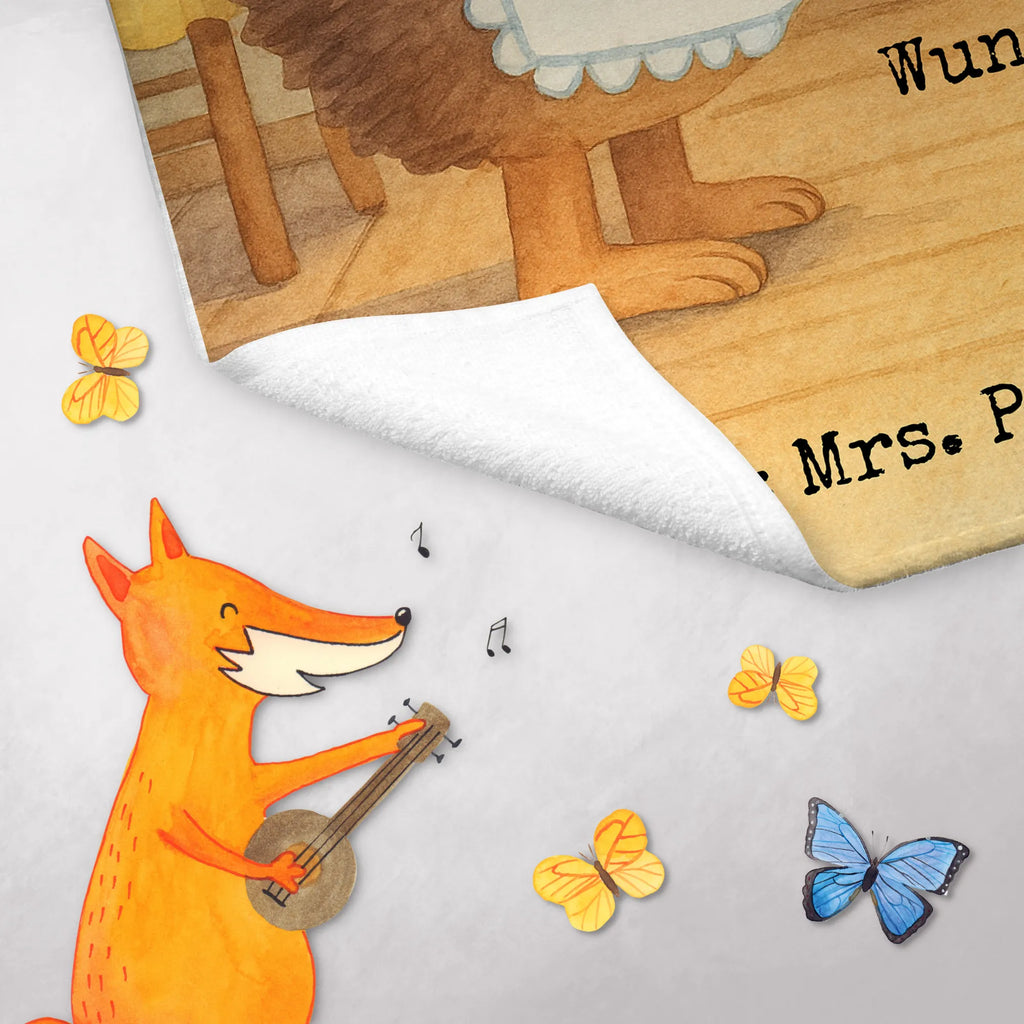 Personalisiertes Gästehandtuch Igel Wein Design Gästehandtuch Bio Baumwolle Mit Text, Gästehandtuch Mit Bordüre Und Wunschtext, Gästehandtuch Strapazierfähig Mit Text, Gästehandtuch Modern Mit Namen, Gästehandtuch Ökologisch Mit Namen, Gästehandtuch Saugfähig Mit Wunschtext, Gästehandtuch 30x50 Mit Name, Gästehandtuch Schwarz Mit Namen, Handtuch Gästeformat Mit Gravur, Gästehandtuch Bad Mit Wunschtext, Gästehandtuch Bunt Personalisiert, Gästehandtuch Weiß Mit Namen, Gästehandtuch Hochwertig Personalisiert, Handtuch Für Gäste-WC Mit Name, Gästehandtuch Weich Mit Namen, Gästehandtuch Für Hotels Mit Gravur, Gästehandtuch Mit Namen, Waschhandtuch Mit Wunschtext, Gästehandtuch Grau Mit Wunschtext, Gäste-Tuch Mit Wunschtext, Personalisiertes Gästehandtuch, Gästehandtuch Mit Muster Und Name, Handtuch Klein Mit Namen, Gästehandtuch Beige Mit Gravur, Handtuch Für Gäste Mit Name, Gästehandtuch Schnell Trocknend Mit Wunschtext, Handtuch Für Toilette Personalisiert, Gästehandtuch Badezimmer Personalisiert, Kleines Handtuch Personalisiert, Gästehandtücher Mit Wunschtext, Gästehandtuch Baumwolle Mit Namen, Gästehandtuch Waschbar Mit Name, Gästehandtuch Set Personalisiert, Gästehandtuch Klassisch Mit Wunschtext, Gästehandtuch Nachhaltig Personalisiert, Handtuch Gästezimmer Mit Namen, Gästehandtuch Pflegeleicht Mit Gravur, Tiermotive, Gute Laune, lustige Sprüche, Tiere, Geschenk Weinliebhaber, Wein Spruch, Igel, Wein Deko, Rotwein, Wein trinken, Weißwein, Geschenk Weintrinker, Weinglas