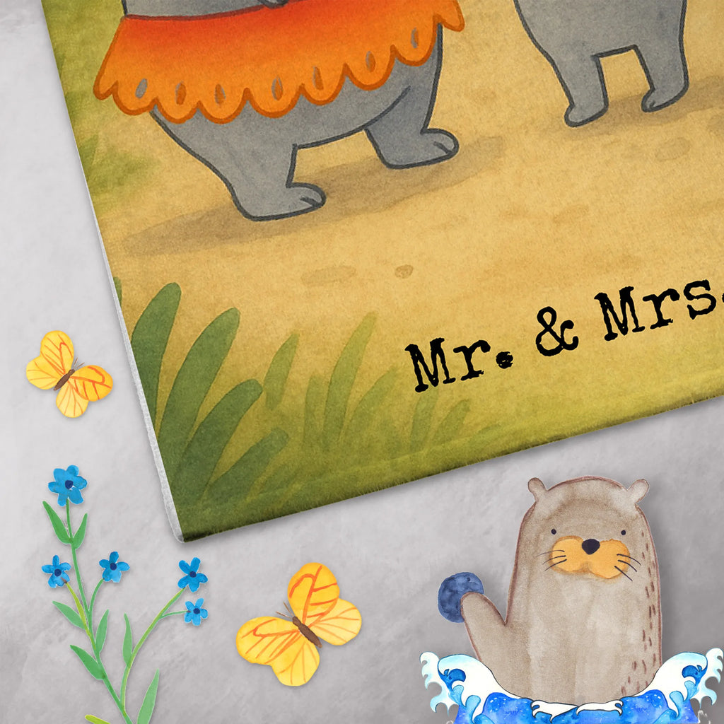 Personalisiertes Gästehandtuch Koala Familie Design Handtuch Für Gäste-WC Mit Name, Gästehandtuch Weiß Mit Namen, Gästehandtuch 30x50 Mit Name, Gästehandtuch Klassisch Mit Wunschtext, Gästehandtuch Schnell Trocknend Mit Wunschtext, Handtuch Gästeformat Mit Gravur, Gästehandtuch Schwarz Mit Namen, Gästehandtuch Waschbar Mit Name, Handtuch Für Gäste Mit Name, Gästehandtuch Bad Mit Wunschtext, Gästehandtuch Nachhaltig Personalisiert, Personalisiertes Gästehandtuch, Gästehandtuch Modern Mit Namen, Gästehandtuch Baumwolle Mit Namen, Gästehandtuch Pflegeleicht Mit Gravur, Handtuch Gästezimmer Mit Namen, Gästehandtuch Badezimmer Personalisiert, Gästehandtuch Hochwertig Personalisiert, Gästehandtuch Bio Baumwolle Mit Text, Gästehandtuch Für Hotels Mit Gravur, Gästehandtuch Mit Namen, Kleines Handtuch Personalisiert, Gästehandtuch Ökologisch Mit Namen, Gästehandtuch Set Personalisiert, Handtuch Für Toilette Personalisiert, Waschhandtuch Mit Wunschtext, Gäste-Tuch Mit Wunschtext, Gästehandtuch Strapazierfähig Mit Text, Gästehandtuch Weich Mit Namen, Gästehandtücher Mit Wunschtext, Gästehandtuch Grau Mit Wunschtext, Handtuch Klein Mit Namen, Gästehandtuch Bunt Personalisiert, Gästehandtuch Saugfähig Mit Wunschtext, Gästehandtuch Beige Mit Gravur, Gästehandtuch Mit Bordüre Und Wunschtext, Gästehandtuch Mit Muster Und Name, Familie, Vatertag, Muttertag, Bruder, Schwester, Mama, Papa, Oma, Opa, Koalas, Familienleben, Koala, Family, Kinder, Geschwister