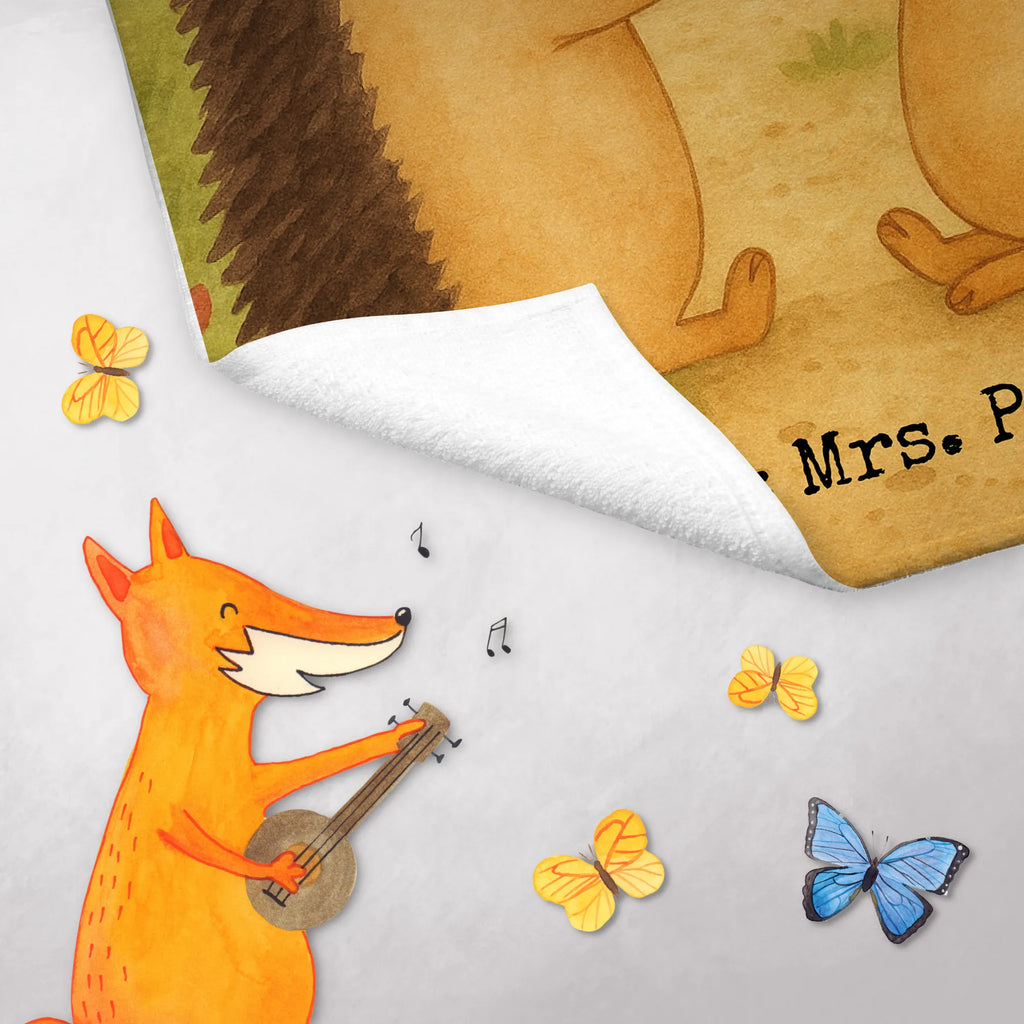 Personalisiertes Gästehandtuch Igel Liebe Design Gästehandtuch Bad Mit Wunschtext, Gästehandtuch Schwarz Mit Namen, Handtuch Für Toilette Personalisiert, Gästehandtuch Klassisch Mit Wunschtext, Handtuch Klein Mit Namen, Gästehandtuch Bio Baumwolle Mit Text, Gästehandtuch Mit Muster Und Name, Gästehandtuch Hochwertig Personalisiert, Gäste-Tuch Mit Wunschtext, Gästehandtuch Nachhaltig Personalisiert, Gästehandtuch 30x50 Mit Name, Waschhandtuch Mit Wunschtext, Gästehandtuch Grau Mit Wunschtext, Gästehandtuch Ökologisch Mit Namen, Gästehandtuch Saugfähig Mit Wunschtext, Handtuch Gästezimmer Mit Namen, Gästehandtuch Schnell Trocknend Mit Wunschtext, Gästehandtuch Waschbar Mit Name, Personalisiertes Gästehandtuch, Gästehandtücher Mit Wunschtext, Gästehandtuch Set Personalisiert, Gästehandtuch Modern Mit Namen, Gästehandtuch Weiß Mit Namen, Gästehandtuch Baumwolle Mit Namen, Gästehandtuch Beige Mit Gravur, Gästehandtuch Badezimmer Personalisiert, Gästehandtuch Bunt Personalisiert, Handtuch Für Gäste-WC Mit Name, Kleines Handtuch Personalisiert, Handtuch Für Gäste Mit Name, Gästehandtuch Mit Bordüre Und Wunschtext, Gästehandtuch Pflegeleicht Mit Gravur, Gästehandtuch Strapazierfähig Mit Text, Gästehandtuch Für Hotels Mit Gravur, Gästehandtuch Weich Mit Namen, Gästehandtuch Mit Namen, Handtuch Gästeformat Mit Gravur, Liebe, Partner, Freund, Freundin, Ehemann, Ehefrau, Heiraten, Verlobung, Heiratsantrag, Liebesgeschenk, Jahrestag, Hocheitstag, Verlobt, Verheiratet, Hochzeitstag, Liebesbeweis, Verliebt, Igel, Geschenk, Hochzeit