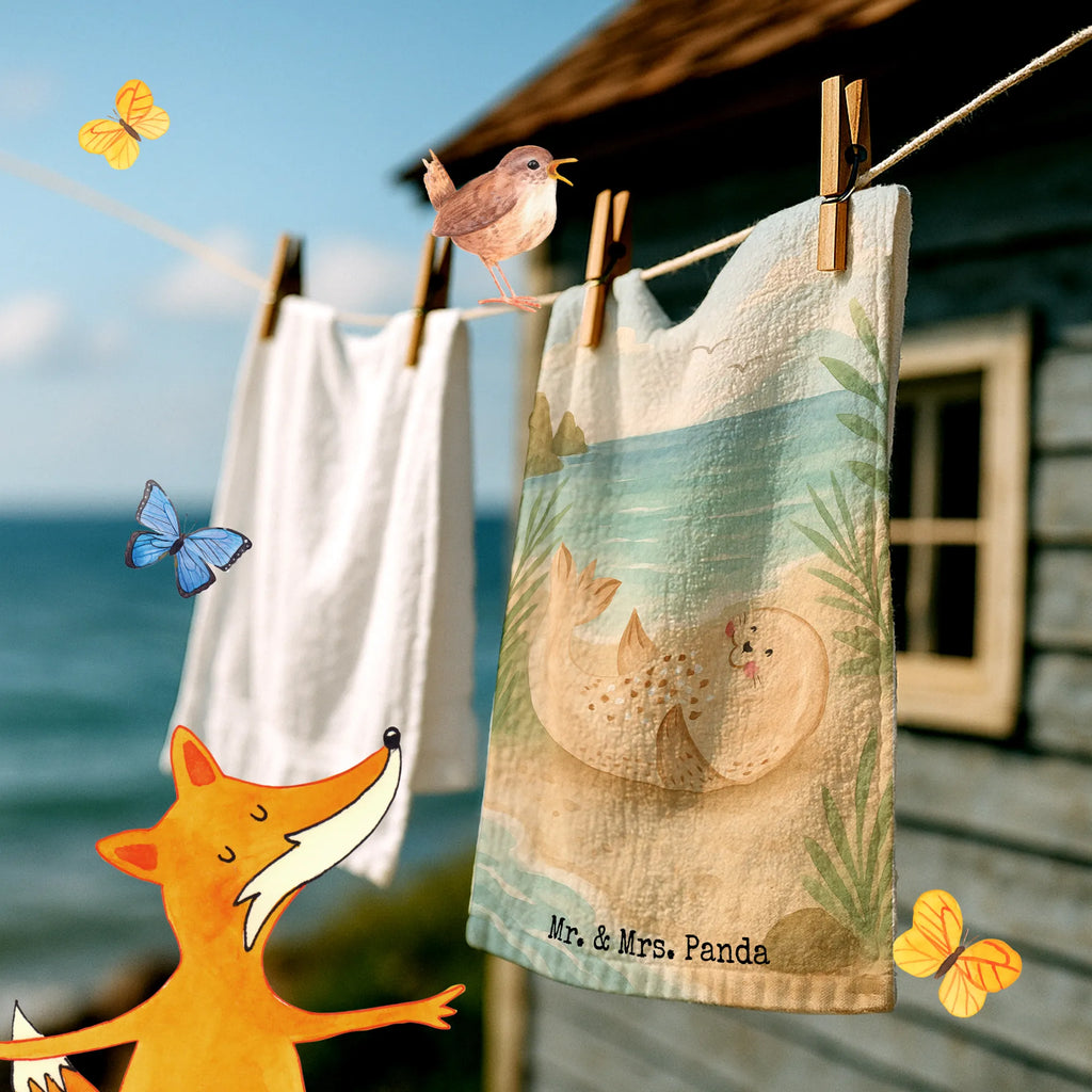 Gästehandtuch Robbe Liegen Design Gästehandtuch, Gästehandtücher, Handtuch Für Gäste, Gäste-Tuch, Kleines Handtuch, Handtuch Klein, Waschhandtuch, Handtuch Für Gäste-WC, Handtuch Für Toilette, Gästehandtuch Bad, Gästehandtuch Badezimmer, Handtuch Gästezimmer, Gästehandtuch Für Hotels, Gästehandtuch 30x50, Gästehandtuch Set, Gästehandtuch Baumwolle, Gästehandtuch Bio Baumwolle, Gästehandtuch Saugfähig, Gästehandtuch Weich, Gästehandtuch Hochwertig, Gästehandtuch Pflegeleicht, Gästehandtuch Waschbar, Gästehandtuch Strapazierfähig, Gästehandtuch Schnell Trocknend, Gästehandtuch Weiß, Gästehandtuch Beige, Gästehandtuch Grau, Gästehandtuch Schwarz, Gästehandtuch Bunt, Gästehandtuch Mit Muster, Gästehandtuch Mit Bordüre, Gästehandtuch Modern, Gästehandtuch Klassisch, Handtuch Gästeformat, Gästehandtuch Nachhaltig, Gästehandtuch Ökologisch, Tiermotive, Gute Laune, lustige Sprüche, Tiere, Robbe, Robben, Seehund, Strand, Meerestier, Ostsee, Nordsee, Lachen, Freude