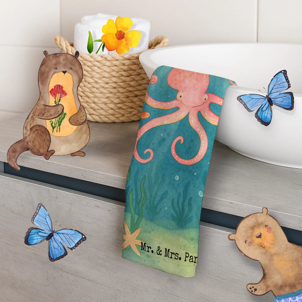 Gästehandtuch Tintenfisch Design Gästehandtuch, Gästehandtücher, Handtuch Für Gäste, Gäste-Tuch, Kleines Handtuch, Handtuch Klein, Waschhandtuch, Handtuch Für Gäste-WC, Handtuch Für Toilette, Gästehandtuch Bad, Gästehandtuch Badezimmer, Handtuch Gästezimmer, Gästehandtuch Für Hotels, Gästehandtuch 30x50, Gästehandtuch Set, Gästehandtuch Baumwolle, Gästehandtuch Bio Baumwolle, Gästehandtuch Saugfähig, Gästehandtuch Weich, Gästehandtuch Hochwertig, Gästehandtuch Pflegeleicht, Gästehandtuch Waschbar, Gästehandtuch Strapazierfähig, Gästehandtuch Schnell Trocknend, Gästehandtuch Weiß, Gästehandtuch Beige, Gästehandtuch Grau, Gästehandtuch Schwarz, Gästehandtuch Bunt, Gästehandtuch Mit Muster, Gästehandtuch Mit Bordüre, Gästehandtuch Modern, Gästehandtuch Klassisch, Handtuch Gästeformat, Gästehandtuch Nachhaltig, Gästehandtuch Ökologisch, Tiermotive, Gute Laune, lustige Sprüche, Tiere, Meer, Meerestier, Krake, Tintenfisch, Arme, Wasser, Ozean
