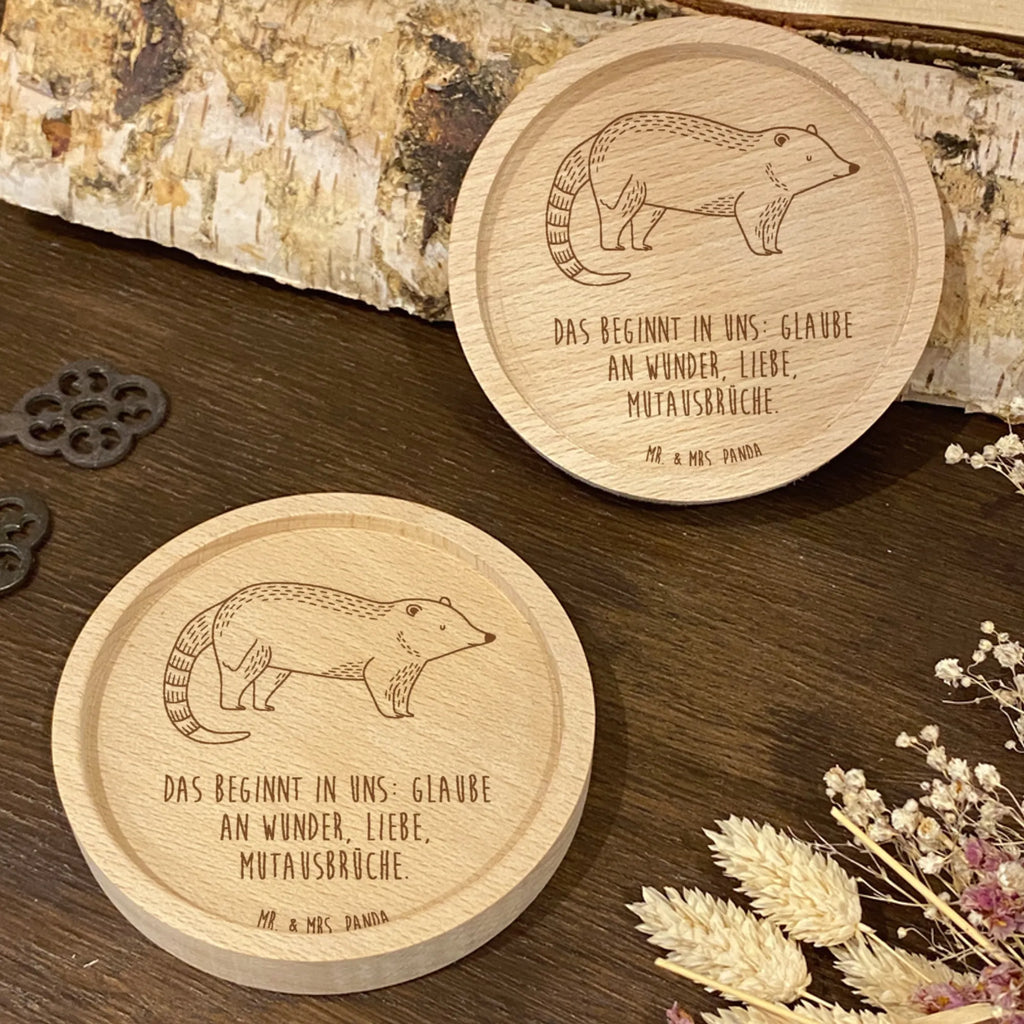 Holz Untersetzer Nasenbär Untersetzer, Holz Untersetzer, Untersetzer graviert, Gravierte Untersetzer, Tiermotive, Gute Laune, lustige Sprüche, Tiere, Nasenbär, Nasenbären, Bär, Rüsselbär