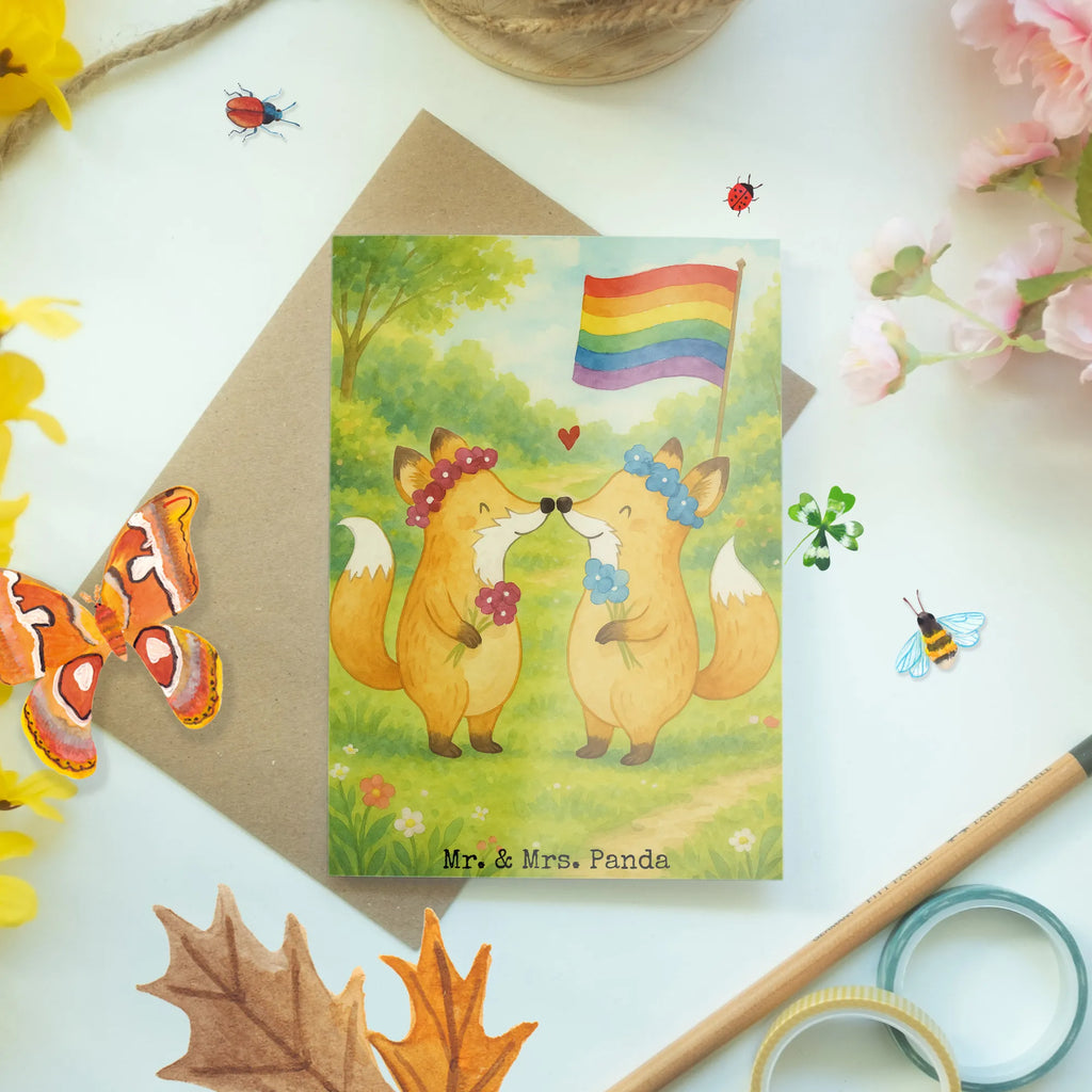 Grußkarte Füchse Lesbian Pride Design Grußkarte, Klappkarte, Einladungskarte, Glückwunschkarte, Hochzeitskarte, Geburtstagskarte, Karte, Ansichtskarten, Hochzeit, Hochzeitsgeschenk, Ehe, Hochzeitsfeier, Trauung, Trauungsgeschenk, Verlobungsfeier, Verlobungsgeschenk, Hochzeitsgeschenkideen, Hochzeitsgeschenke für Brautpaar
