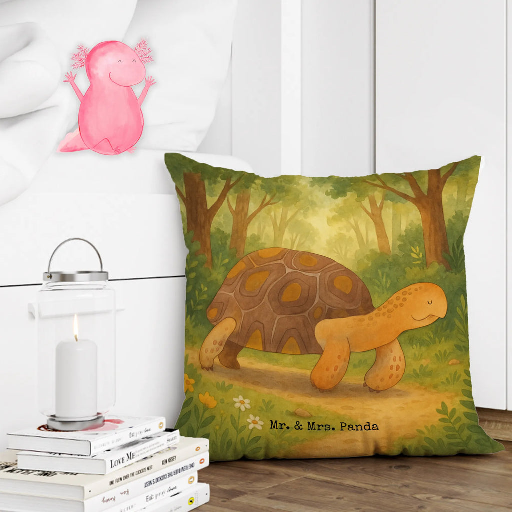 40x40 Kissen Schildkröte Marschieren Design Dekokissen 40x40, Dekokissen, Sofakissen, Kissenbezüge, Kissen 40x40 Waschbar, Zierkissen, Kissenhülle, Kissen, Sofakissen 40x40, Dekokissen Sofa, Couchkissen, Kissenhülle 40x40, Kissenbezug 40x40, Motivkissen, sitzkissen, Kissen 40x40, sofakissen, Kopfkissen 40x40, Kopfkissen, Meerestiere, Meer, Urlaub, get lost, Lieblingsmensch, Schildkröten, Abenteuer, Motivation, Neustart, Reiselust, Inspiration, Schildkröte