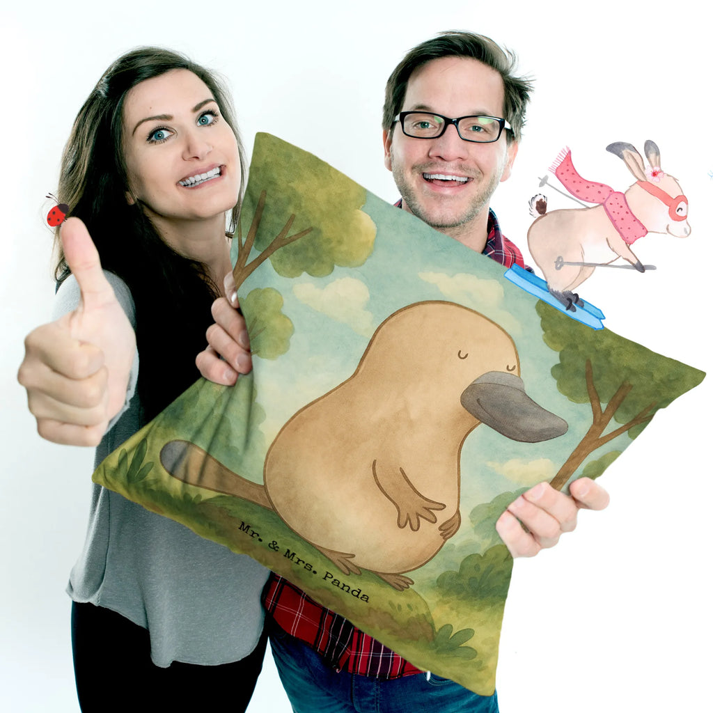 40x40 Kissen Schnabeltier Mut Design Kissenhülle, Kopfkissen, Sofakissen, Dekokissen, Motivkissen, sofakissen, sitzkissen, Kissen, Kissenbezüge, Kissenbezug 40x40, Kissen 40x40, Kissenhülle 40x40, Zierkissen, Couchkissen, Dekokissen Sofa, Sofakissen 40x40, Dekokissen 40x40, Kopfkissen 40x40, Kissen 40x40 Waschbar, Meerestiere, Meer, Urlaub, Schnabeltier, Mut, mutig, Lebensweisheit, Schnabeltiere, Motivation, Training, Büro, Arbeit, Neuanfang, Neustart, Weltreise, Raodtrip