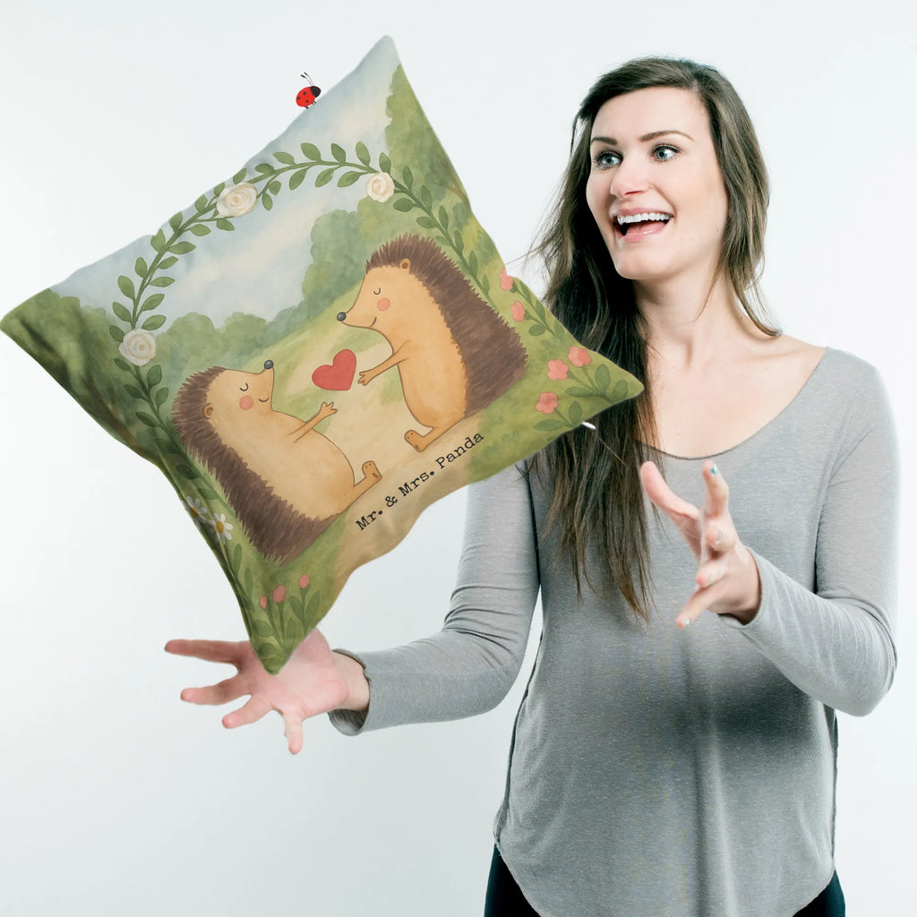 40x40 Kissen Hochzeit Igel Design Sofakissen, Kissenhülle, Zierkissen, Kopfkissen 40x40, sofakissen, Kopfkissen, Kissen, Kissenhülle 40x40, Couchkissen, Dekokissen 40x40, Dekokissen Sofa, Dekokissen, Kissenbezüge, Motivkissen, sitzkissen, Kissen 40x40, Sofakissen 40x40, Kissenbezug 40x40, Kissen 40x40 Waschbar, Hochzeit, Hochzeitsgeschenk, Ehe, Hochzeitsfeier, Trauung, Trauungsgeschenk, Hochzeitskarte, Verlobungsfeier, Verlobungsgeschenk, Hochzeitsgeschenkideen, Hochzeitsgeschenke für Brautpaar, Freundin, Igel, Paar, Paargeschenk, Liebe, Freund