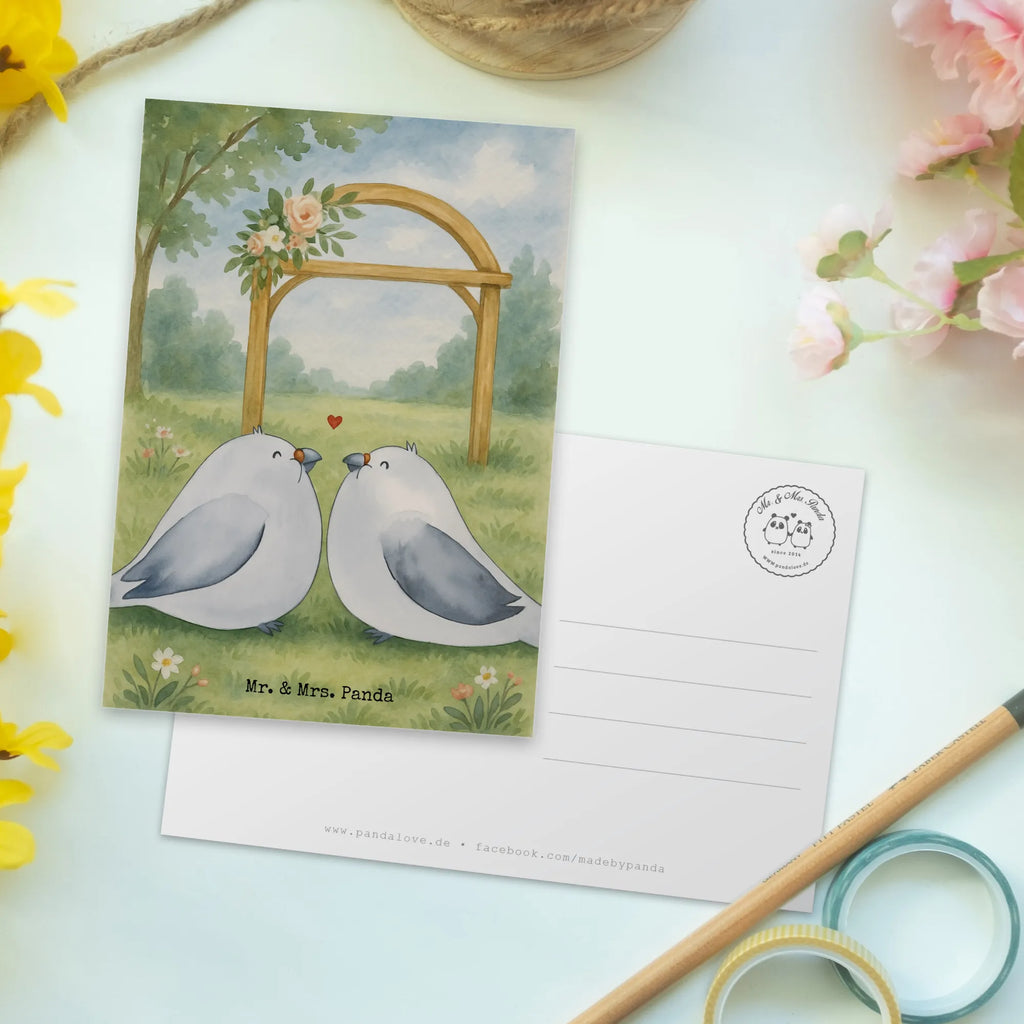 Postkarte Tauben Liebe Design Postkarte, Karte, Geschenkkarte, Grußkarte, Einladung, Ansichtskarte, Geburtstagskarte, Einladungskarte, Dankeskarte, Ansichtskarten, Einladung Geburtstag, Einladungskarten Geburtstag, Hochzeit, Hochzeitsgeschenk, Ehe, Hochzeitsfeier, Trauung, Trauungsgeschenk, Hochzeitskarte, Verlobungsfeier, Verlobungsgeschenk, Hochzeitsgeschenkideen, Hochzeitsgeschenke für Brautpaar, Turteltaube, Turteltauben, Taube, Tauben, Paar, Liebe, Freund, Freundin, Paargeschenk