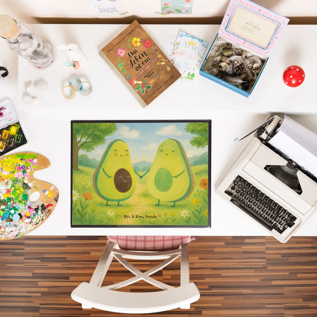 Schreibtischunterlage Avocado Pärchen Design Schreibunterlage, Schreibtischauflage, Bürobedarf, Büroartikel, Schreibwaren, Schreibtisch Unterlagen, Schreibtischunterlage Groß, Avocado, Veggie, Vegan, Gesund, Avocuddle, Liebe, Schwangerschaft, Familie, Babyshower, Babyparty, Hochzeit, Kinder, Avocados, Geburt