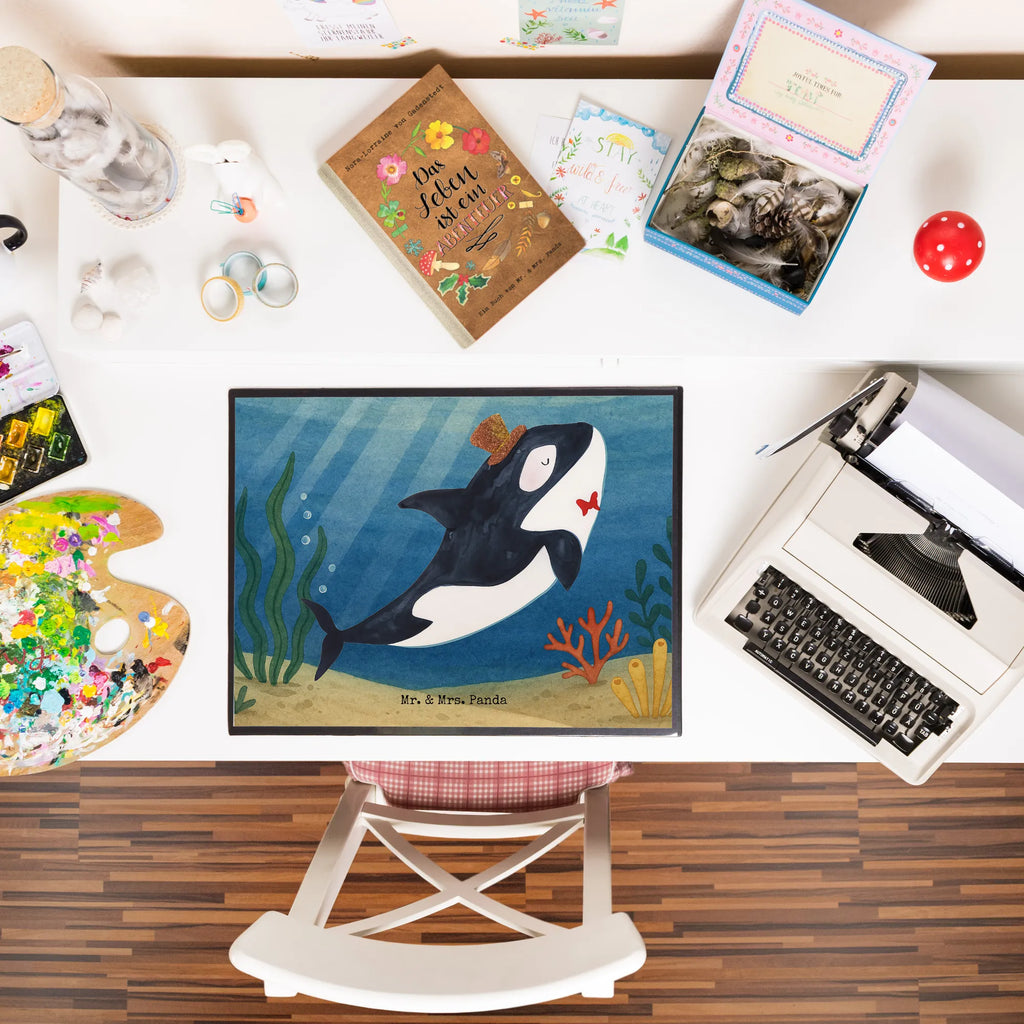 Schreibtischunterlage Orca Zylinder Design Schreibunterlage, Schreibtischauflage, Bürobedarf, Büroartikel, Schreibwaren, Schreibtisch Unterlagen, Schreibtischunterlage Groß, Meerestiere, Meer, Urlaub, Narwal, Glitter, Konfetti, Glitzer, Geburtstag, Feier, Fete, Fest, Glückwunsch, Orca