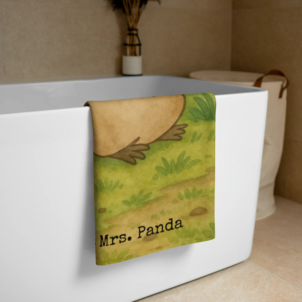 XL Badehandtuch Schnabeltier Mut Design Handtuch, Badetuch, Duschtuch, Strandtuch, Saunatuch, Meerestiere, Meer, Urlaub, Schnabeltier, Mut, mutig, Lebensweisheit, Schnabeltiere, Motivation, Training, Büro, Arbeit, Neuanfang, Neustart, Weltreise, Raodtrip