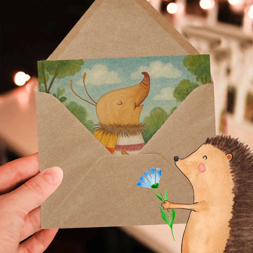 Deluxe Karte Nachtfalter Fähnchen Design Karte, Grußkarte, Klappkarte, Einladungskarte, Glückwunschkarte, Hochzeitskarte, Geburtstagskarte, Hochwertige Grußkarte, Hochwertige Klappkarte, Tiermotive, Gute Laune, lustige Sprüche, Tiere, Nachtfalter, Käfer, Spruch lustig, Spruch witzig, süß, niedlich, Küche Deko, Was kostet die Welt