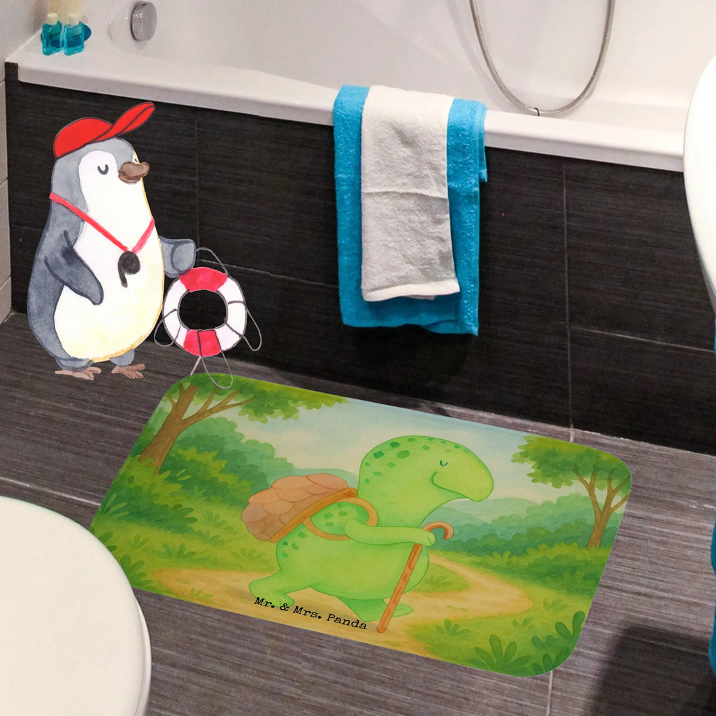 Badematte Schildkröte Wanderer Design Badvorleger, Badezimmerteppich, Badematte, Badteppich, Duschvorleger, Badgarnitur, Badläufer, Badematten Set, Rutschfester Badvorleger, Weicher Badvorleger, Saugfähiger Badvorleger, Waschbarer Badvorleger, Badvorleger Baumwolle, Badvorleger Mikrofaser, Badvorleger Naturmaterial, Badvorleger Nachhaltig, Badvorleger Für Dusche, Badvorleger Für Badewanne, Badvorleger Für Gäste-WC, Badvorleger Klein, Badvorleger Groß, Rechteckiger Badvorleger, Runder Badvorleger, Badvorleger Modern, Badvorleger Klassisch, Badvorleger Vintage, Badvorleger Design, Badvorleger Gemustert, Badvorleger Weiß, Badvorleger Schwarz, Badvorleger Antirutsch, Badvorleger Teppich, Badezimmer Matte, Bad Fußmatte, Weiche Badezimmermatte, Badematte Rutschfest, Badmatte Waschbar, Teppich Fürs Bad, Schildkröte, Schildkröten, Motivation, Motivationsspruch, Motivationssprüche, Neuanfang