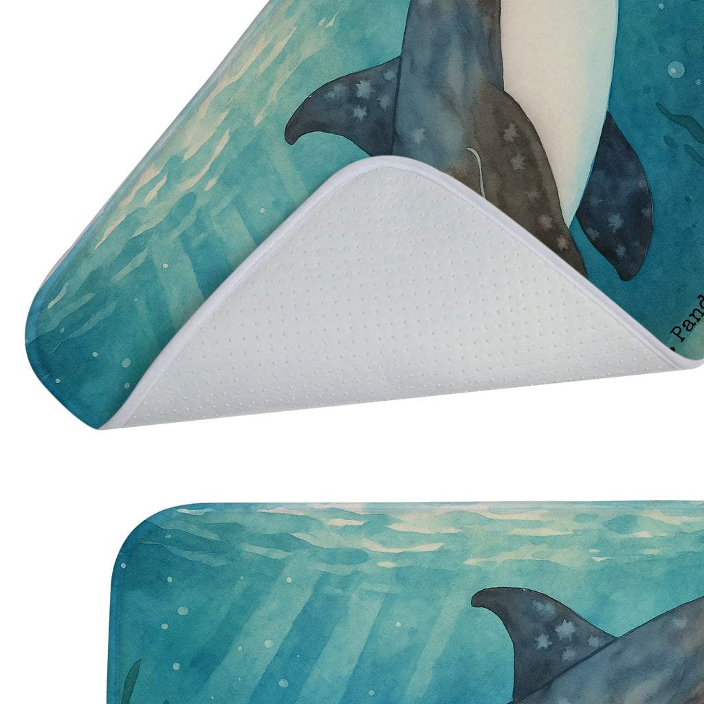 Badematte Orca Design Badvorleger, Badezimmerteppich, Badematte, Badteppich, Duschvorleger, Badgarnitur, Badläufer, Badematten Set, Rutschfester Badvorleger, Weicher Badvorleger, Saugfähiger Badvorleger, Waschbarer Badvorleger, Badvorleger Baumwolle, Badvorleger Mikrofaser, Badvorleger Naturmaterial, Badvorleger Nachhaltig, Badvorleger Für Dusche, Badvorleger Für Badewanne, Badvorleger Für Gäste-WC, Badvorleger Klein, Badvorleger Groß, Rechteckiger Badvorleger, Runder Badvorleger, Badvorleger Modern, Badvorleger Klassisch, Badvorleger Vintage, Badvorleger Design, Badvorleger Gemustert, Badvorleger Weiß, Badvorleger Schwarz, Badvorleger Antirutsch, Badvorleger Teppich, Badezimmer Matte, Bad Fußmatte, Weiche Badezimmermatte, Badematte Rutschfest, Badmatte Waschbar, Teppich Fürs Bad, Meerestiere, Meer, Urlaub, Orca, Orcas, Killerwal, Wal, Möglichkeiten, Büro, Arbeit, Motivation, Selbstliebe, Neustart, Startup
