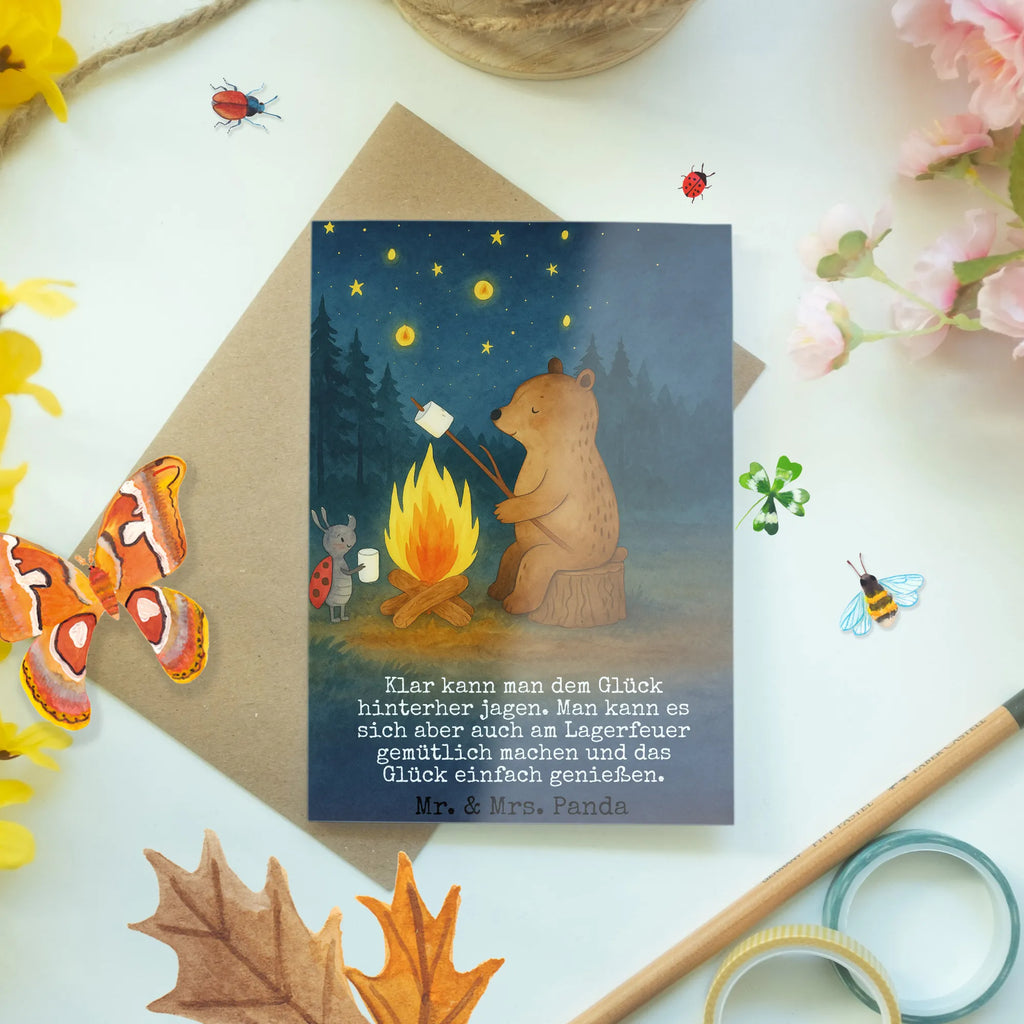 Grußkarte Bär & Marienkäfer Lagerfeuer Design Grußkarte, Klappkarte, Einladungskarte, Glückwunschkarte, Hochzeitskarte, Geburtstagskarte, Karte, Ansichtskarten, Bär, Teddy, Teddybär, Lagerfeuer