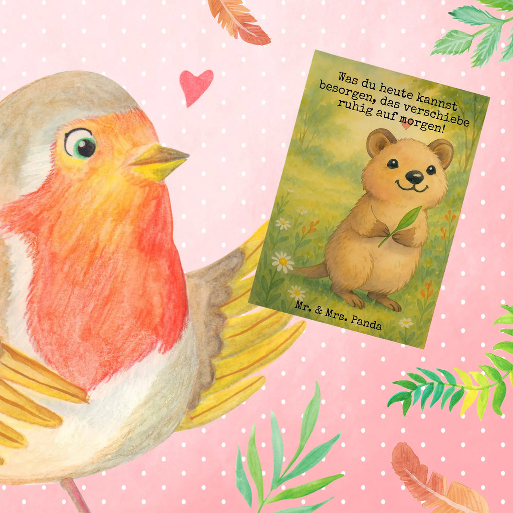 Grußkarte Quokka Happy Design Grußkarte, Klappkarte, Einladungskarte, Glückwunschkarte, Hochzeitskarte, Geburtstagskarte, Karte, Ansichtskarten, Tiermotive, Gute Laune, lustige Sprüche, Tiere, Quokka, Verschieben, Aufschieberitis, Lustiger Spruch, Niedliches Tier, Dinge erledigen