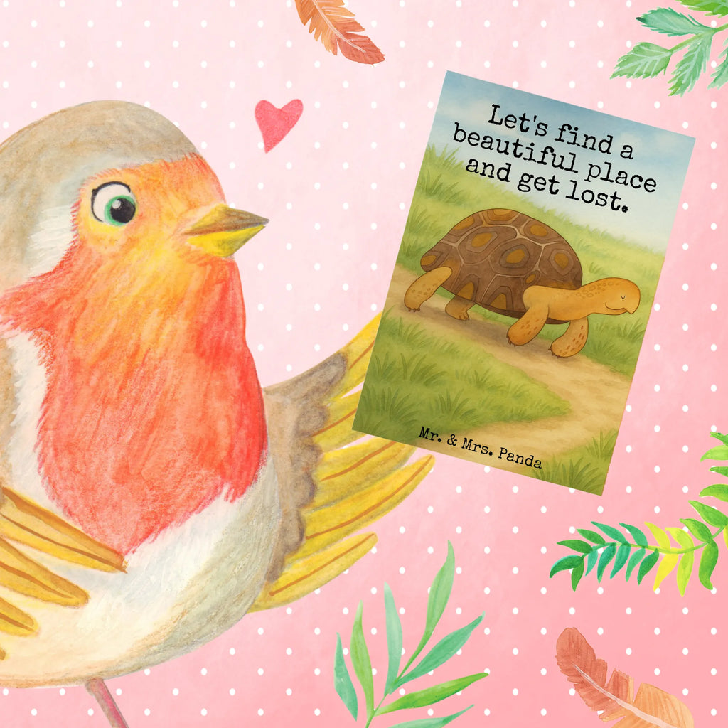 Grußkarte Schildkröte Marschieren Design Grußkarte, Klappkarte, Einladungskarte, Glückwunschkarte, Hochzeitskarte, Geburtstagskarte, Karte, Ansichtskarten, Meerestiere, Meer, Urlaub, Schildkröte, Schildkröten, get lost, Abenteuer, Reiselust, Inspiration, Neustart, Motivation, Lieblingsmensch