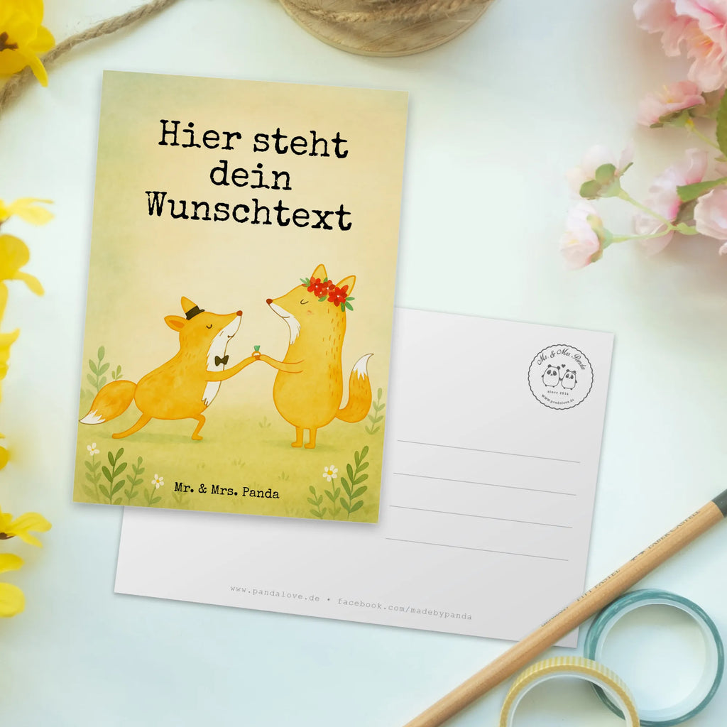 Personalisierte Postkarte Füchse Hochzeit Design Ansichtskarte mit Wunschtext, Geschenkkarte mit Wunschtext, Karte mit Wunschtext, Karte mit Namen, Postkarte mit Namen, Einladung mit Wunschtext, Postkarte Personalisierbar, Geschenkkarte mit Namen, Grußkarte mit Wunschtext, Postkarte mit Wunschtext, Postkarte Bedrucken, Einladung mit Namen, Grußkarte mit Namen, Ansichtskarte mit Namen, Hochzeitskarte, Hochzeit, Hochzeitsgeschenk, Ehe, Hochzeitsfeier, Trauung, Trauungsgeschenk, Verlobungsfeier, Verlobungsgeschenk, Hochzeitsgeschenkideen, Hochzeitsgeschenke für Brautpaar
