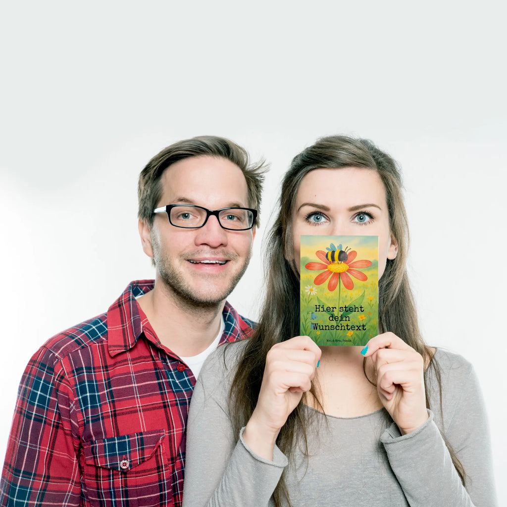 Personalised postcard bumblebee flower Design Ansichtskarte mit Namen, Grußkarte mit Namen, Einladung mit Wunschtext, Ansichtskarte mit Wunschtext, Grußkarte mit Wunschtext, Postkarte personalisierbar, Einladung mit Namen, Postkarte mit Wunschtext, Geschenkkarte mit Wunschtext, Geschenkkarte mit Namen, Karte mit Wunschtext, Karte mit Namen, Postkarte mit Namen, Postkarte bedrucken, Tiermotive, Gute Laune, lustige Sprüche, Tiere, Natur, Hummeln, Feld, Blume, Wespe, Flauschig, Biene, Hummel