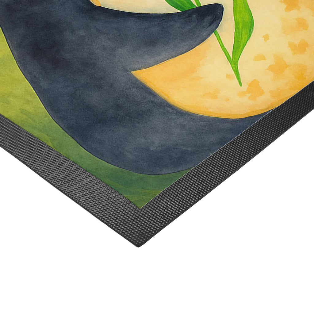 Personalisierte Fußmatte Pinguin Blumen Design Namensfussmatte, Bedrucken, Personalisierte Fußmatte, Fußmatte mit Namen, Fußmatte bedrucken, Türvorleger personalisiert, Wunschnamen, Personalisieruung, Haustürmatte personalisiert, Türvorleger mit Namen, Personalisiert, Pinguin, Motivation, Liebeskummer, Pinguine, Leben, Geschenkidee, Lebensziele, Lebenslust, Blumenkranz, Ziele, Wünsche, Universum