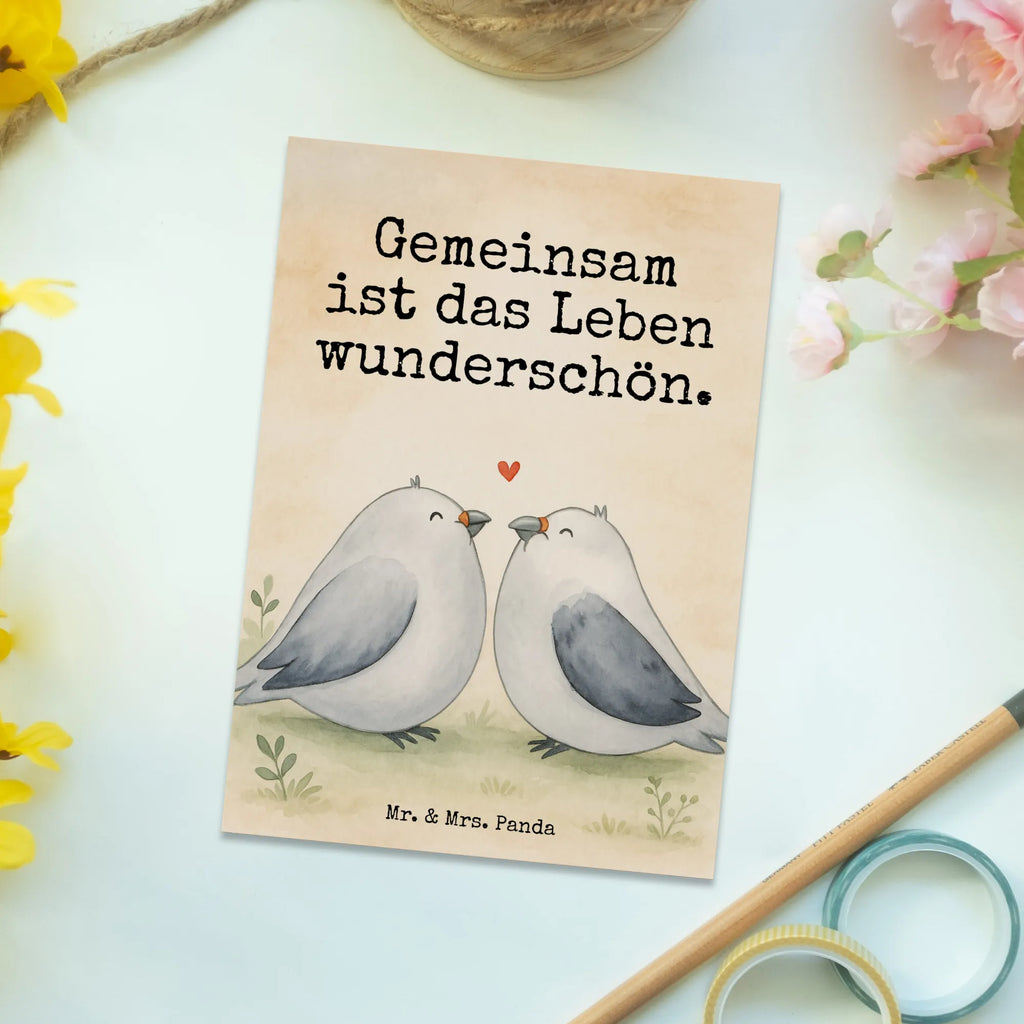 Postkarte Tauben Liebe Design Postkarte, Karte, Geschenkkarte, Grußkarte, Einladung, Ansichtskarte, Geburtstagskarte, Einladungskarte, Dankeskarte, Ansichtskarten, Einladung Geburtstag, Einladungskarten Geburtstag, Hochzeit, Hochzeitsgeschenk, Ehe, Hochzeitsfeier, Trauung, Trauungsgeschenk, Hochzeitskarte, Verlobungsfeier, Verlobungsgeschenk, Hochzeitsgeschenkideen, Hochzeitsgeschenke für Brautpaar, Turteltaube, Turteltauben, Taube, Tauben, Paar, Liebe, Freund, Freundin, Paargeschenk