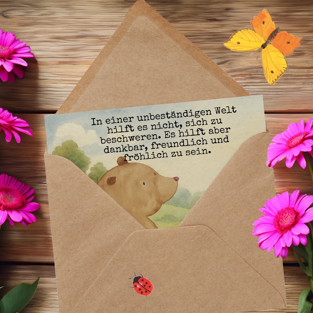 Deluxe Karte Bär Schulterblick Design Karte, Grußkarte, Klappkarte, Einladungskarte, Glückwunschkarte, Hochzeitskarte, Geburtstagskarte, Hochwertige Grußkarte, Hochwertige Klappkarte, Bär, Teddy, Teddybär, Selbstachtung, Weltansicht, Motivation, Bären, Bärenliebe, Weisheit