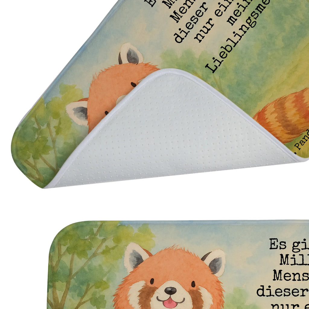 Badematte Roter Panda Design Badvorleger, Badezimmerteppich, Badematte, Badteppich, Duschvorleger, Badgarnitur, Badläufer, Badematten Set, Rutschfester Badvorleger, Weicher Badvorleger, Saugfähiger Badvorleger, Waschbarer Badvorleger, Badvorleger Baumwolle, Badvorleger Mikrofaser, Badvorleger Naturmaterial, Badvorleger Nachhaltig, Badvorleger Für Dusche, Badvorleger Für Badewanne, Badvorleger Für Gäste-WC, Badvorleger Klein, Badvorleger Groß, Rechteckiger Badvorleger, Runder Badvorleger, Badvorleger Modern, Badvorleger Klassisch, Badvorleger Vintage, Badvorleger Design, Badvorleger Gemustert, Badvorleger Weiß, Badvorleger Schwarz, Badvorleger Antirutsch, Badvorleger Teppich, Badezimmer Matte, Bad Fußmatte, Weiche Badezimmermatte, Badematte Rutschfest, Badmatte Waschbar, Teppich Fürs Bad, Tiermotive, Gute Laune, lustige Sprüche, Tiere, Panda, Liebe, Rot, Herz, Liebling, Lieblingsmensch