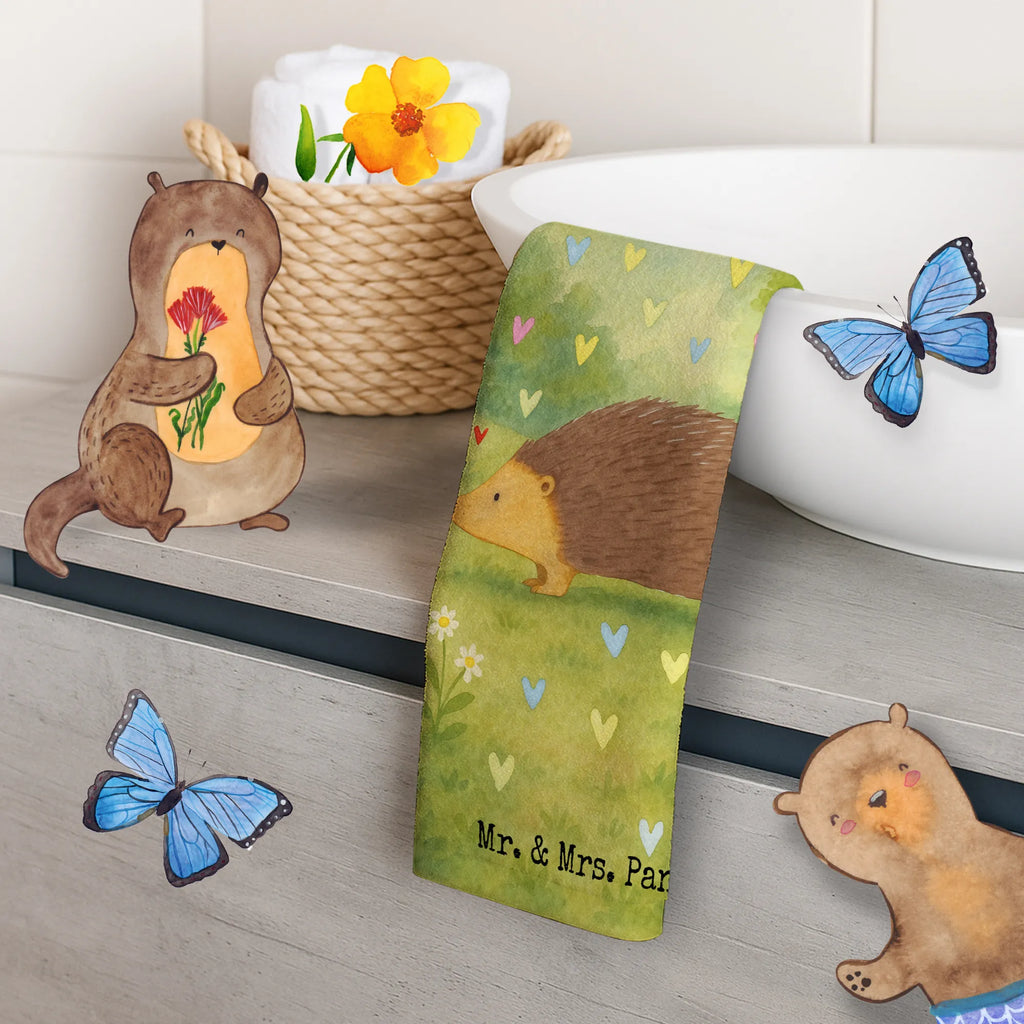 Guest towel Hedgehog hearts Design Gästehandtuch, Gästehandtücher, Handtuch Für Gäste, Gäste-Tuch, Kleines Handtuch, Handtuch Klein, Waschhandtuch, Handtuch Für Gäste-WC, Handtuch Für Toilette, Gästehandtuch Bad, Gästehandtuch Badezimmer, Handtuch Gästezimmer, Gästehandtuch Für Hotels, Gästehandtuch 30x50, Gästehandtuch Set, Gästehandtuch Baumwolle, Gästehandtuch Bio Baumwolle, Gästehandtuch Saugfähig, Gästehandtuch Weich, Gästehandtuch Hochwertig, Gästehandtuch Pflegeleicht, Gästehandtuch Waschbar, Gästehandtuch Strapazierfähig, Gästehandtuch Schnell Trocknend, Gästehandtuch Weiß, Gästehandtuch Beige, Gästehandtuch Grau, Gästehandtuch Schwarz, Gästehandtuch Bunt, Gästehandtuch Mit Muster, Gästehandtuch Mit Bordüre, Gästehandtuch Modern, Gästehandtuch Klassisch, Handtuch Gästeformat, Gästehandtuch Nachhaltig, Gästehandtuch Ökologisch, Tiermotive, Gute Laune, lustige Sprüche, Tiere, Liebe, Herz, Herzen, Igel, Vertrauen, Kuss, Leben