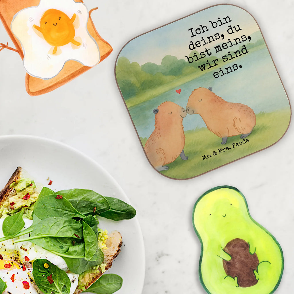 Untersetzer Capybara Liebe Design Korkuntersetzer, Untersetzer, Untersetzer für Gläser, Tassen Untersetzer, Untersetzer Gläser, Untersetzer Design, Bierdeckel, Glasuntersetzer, Untersetzer Holz, Holzuntersetzer, Untersetzer aus Holz, Getränkeuntersetzer, Tiermotive, Gute Laune, lustige Sprüche, Tiere, Liebesbeweis, verliebt, Du bist meins, Beziehung, Partnertiere, Valentinstag, Capybara, Kuschel Capybaras, Liebe, Tierliebe, Ich bin deins, Handgezeichnet, Verschmolzen, Paar, Ehejubiläum, Jahrestag, Liebesspruch, Herzlich, Geschenkidee, Romantisches Geschenk
