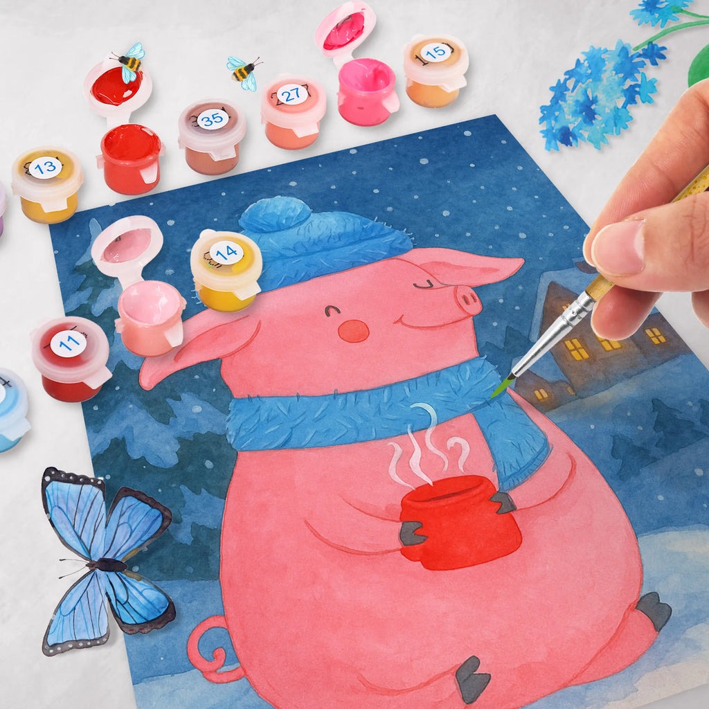 Paint by Numbers Pig Mulled wine Design DIY, Baseln, Kunstwerk, Malen, Künstler, Bastelidee, Ausmalbild, Malen nach Zahlen, Kreativität, Winter, Weihnachten, Weihnachtsdeko, Nikolaus, Advent, Heiligabend, Wintermotiv, Weihnachtsmarkt, Punsch, Glühschwein, Glühwein