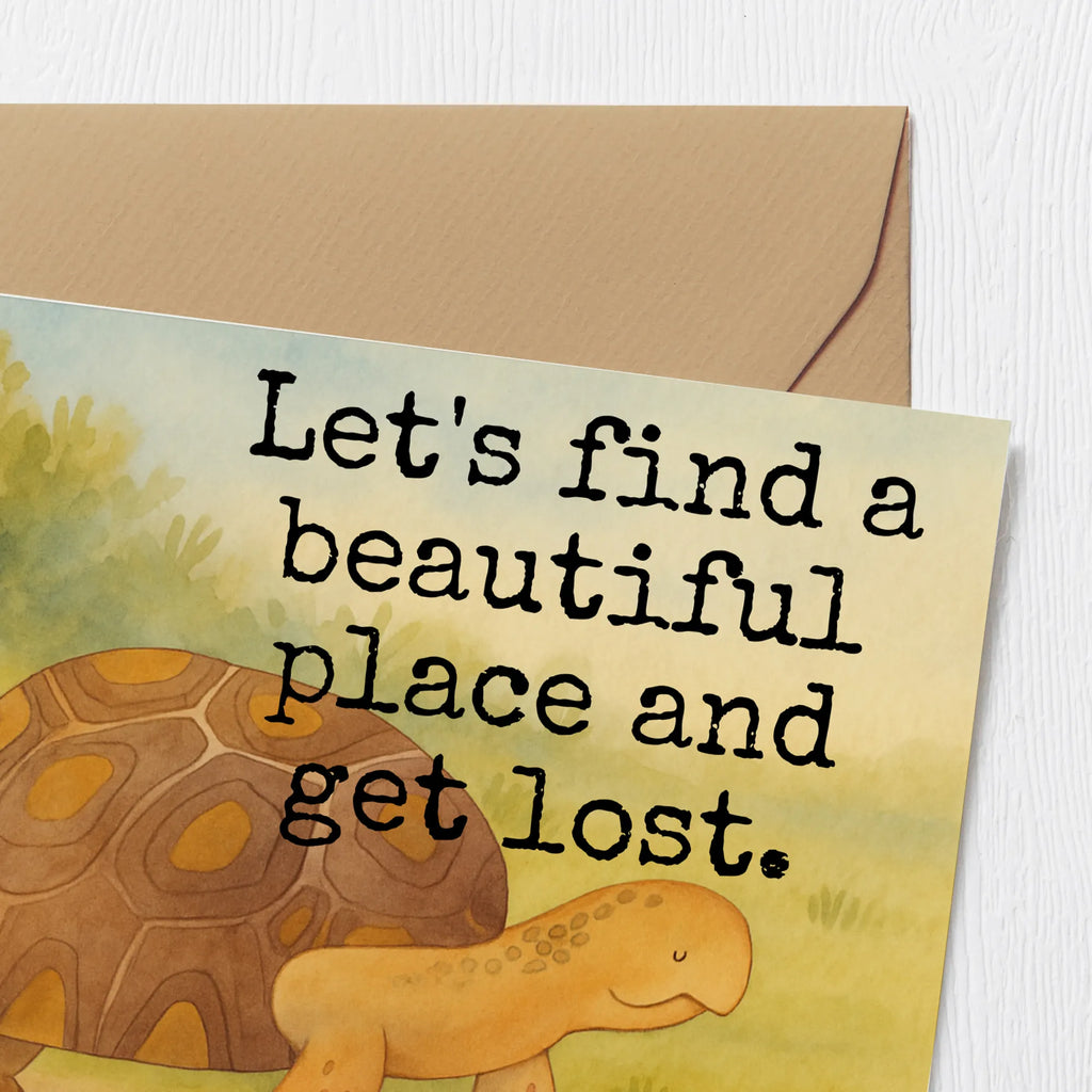 Deluxe Karte Schildkröte Marschieren Design Karte, Grußkarte, Klappkarte, Einladungskarte, Glückwunschkarte, Hochzeitskarte, Geburtstagskarte, Hochwertige Grußkarte, Hochwertige Klappkarte, Meerestiere, Meer, Urlaub, Schildkröte, Schildkröten, get lost, Abenteuer, Reiselust, Inspiration, Neustart, Motivation, Lieblingsmensch