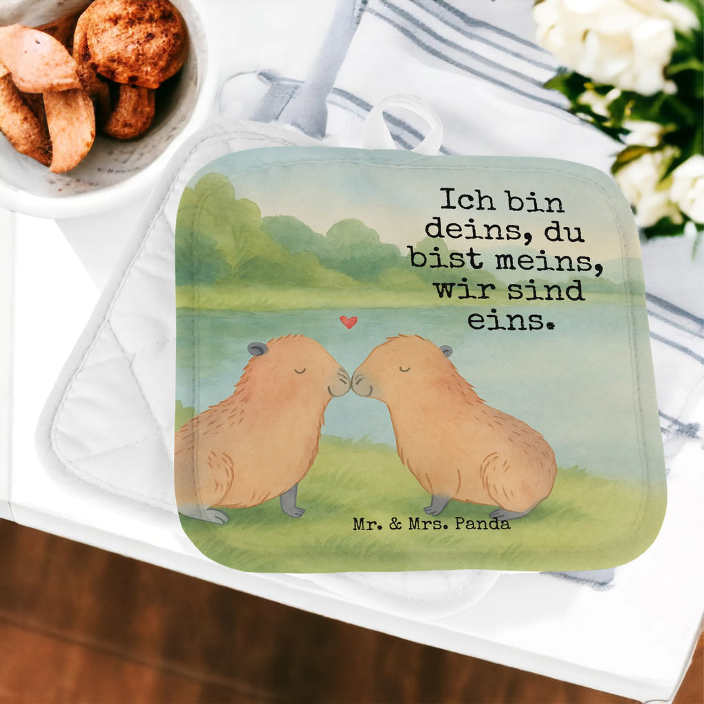 Pot holder Capybara love Design Ofenhandschuh, Topflappen Set, Ofenhandschuhe, Topflappen mit Spruch, Topflappen lustig, Topfhandschuhe, Schöne Topflappen, Topfhandschuh, Topflappenset, Topflappen, Topflappen 2er Set, Topfuntersetzer, Tiermotive, Gute Laune, lustige Sprüche, Tiere, Beziehung, Jahrestag, Handgezeichnet, Tierliebe, Liebesspruch, Geschenkidee, Partnertiere, Romantisches Geschenk, Kuschel Capybaras, Ich bin deins, Du bist meins, Verschmolzen, Paar, Ehejubiläum, Liebesbeweis, Herzlich, Liebe, Capybara, Valentinstag, verliebt
