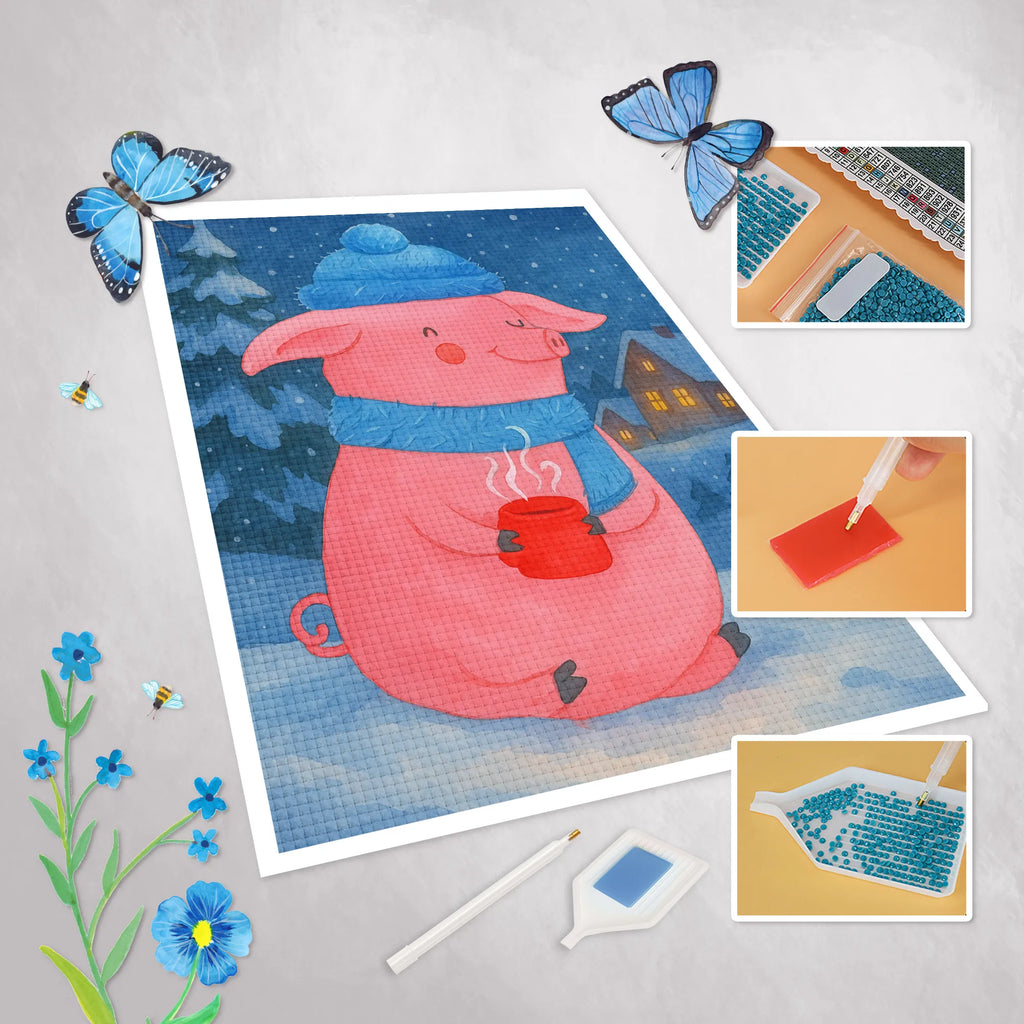 Diamond Painting Schwein Glühwein Design Diamant Stickerei, Diamond Painting Full Drill, Diamond Painting Anfänger Set, Diamond Painting Deko, Strass Malerei, Diamond Painting Klassisch, Diamond Painting Werkzeuge, Diamond Painting Schlüsselanhänger, Diamond Painting Tray, Kristallbild, 5D Diamant Malerei, Diamond Painting Puzzle, Diamant Mosaik, Diamond Painting, Diamond Painting Muster, Diamond Painting Landschaft, Diamond Painting Kit, Diamond Painting Partial Drill, Diamond Painting Modern, Diamond Painting Set, Diamant Bild, Diamond Painting Bohrer, Diamond Painting Pinzette, Diamond Painting Porträt, Diamond Painting Tiere, Diamond Painting Schablone, Diamond Painting Für Erwachsene, Diamond Art, Diamond Painting Leinwand, Diamond Painting Geschenkidee, Diamant Malerei, Rhinestone Painting, Diamond Painting Quadratbohrer, Diamond Painting Profi Set, DIY Strass Bild, DIY Diamond Painting, Diamond Painting Blumen, Diamond Painting Rundbohrer, Diamond Painting Motive, Diamond Painting Für Kinder, Diamond Painting Tablett, Diamond Painting Zubehör, Winter, Weihnachten, Weihnachtsdeko, Nikolaus, Advent, Heiligabend, Wintermotiv, Glühschwein, Weihnachtsmarkt, Punsch, Glühwein