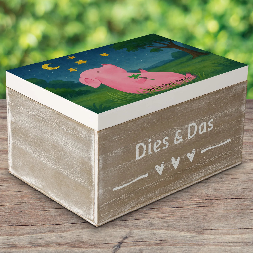 Skrzynia drewniana świnia Szczęście Design Erinnerungsbox, Holzkiste, Schatzkiste, Schatulle, Geschenkbox, Kiste, Dekokiste, Truhe, Geschenkdose, Erinnerungskiste, Aufbewahrungsbox, XXL, Tiermotive, Gute Laune, lustige Sprüche, Tiere, Motivation, Schwein, Glücksschwein. Glück, Glücksbringer, Schweinchen, Sterne, Ziele, Träume, Sernchen