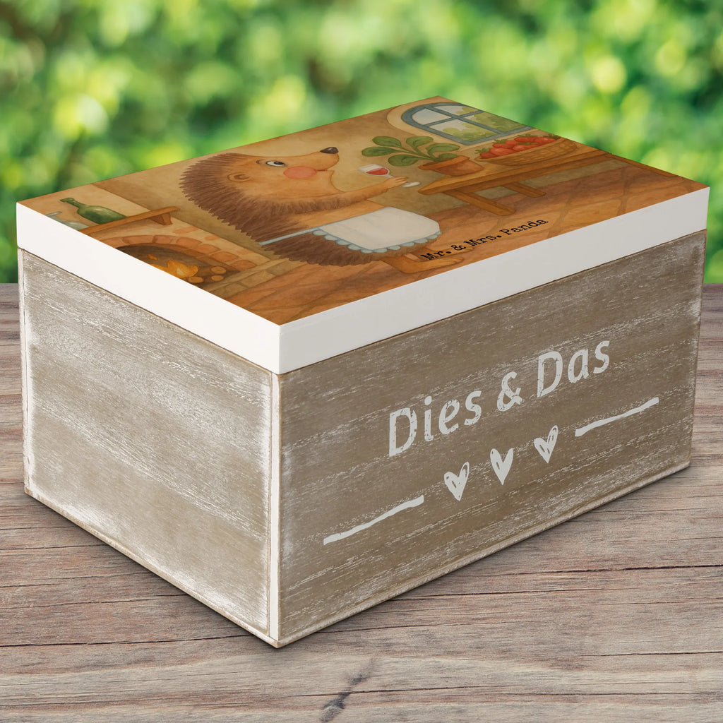 Holzkiste Igel Wein Design Erinnerungskiste, Geschenkdose, Dekokiste, Aufbewahrungsbox, Kiste, Erinnerungsbox, Geschenkbox, XXL, Holzkiste, Schatzkiste, Truhe, Schatulle, Tiermotive, Gute Laune, lustige Sprüche, Tiere, Weißwein, Weinglas, Wein Deko, Rotwein, Wein trinken, Wein Spruch, Igel, Geschenk Weintrinker, Geschenk Weinliebhaber