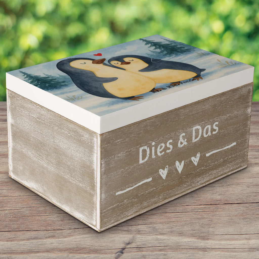 Holzkiste Pinguin umarmen Design Erinnerungsbox, Schatzkiste, Truhe, Geschenkdose, Geschenkbox, Dekokiste, Holzkiste, Kiste, Schatulle, XXL, Erinnerungskiste, Aufbewahrungsbox, Pinguin, Liebespaar, Hochzeitstag, Verlobung, Hochzeitsgeschenk, Liebe, Liebesbeweis, Liebesgeschenk, Jahrestag, Hochzeit