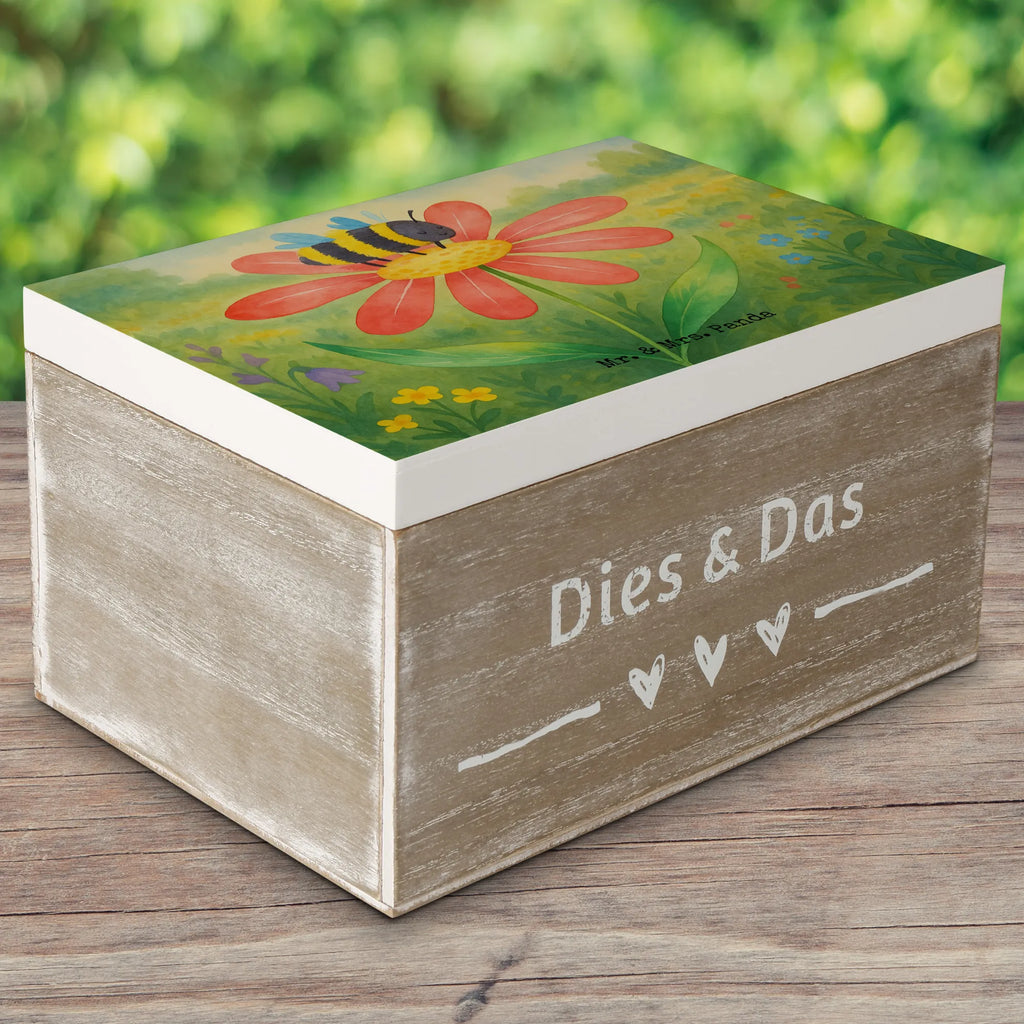 Holzkiste Hummel Blume Design Dekorative Holzkiste, Schatulle, Aufbewahrungsbox Holz, Holzboxen, Holzbox mit Deckel, Aufbewahrungskiste, Holztruhe, Erinnerungsbox, Holzkiste mit Deckel, Aufbewahrungsbox aus Holz, Kiste, Erinnerungsbox Baby, Erinnerungsbox Hochzeit, Geschenkbox, Erinnerungskiste, Holzkisten, Schmuckkästchen, Holz Aufbewahrungsbox, Deko Box, Holzbox, Truhe, Ordnungsbox, Box aus Holz, Schatzkiste, Aufbewahrungsbox, Dekokiste, Holzkiste, Tiere, Gute Laune, Lustige Sprüche, Tiermotive, Biene, Flauschig, Natur, Hummeln, Wespe, Hummel, Blume, Feld