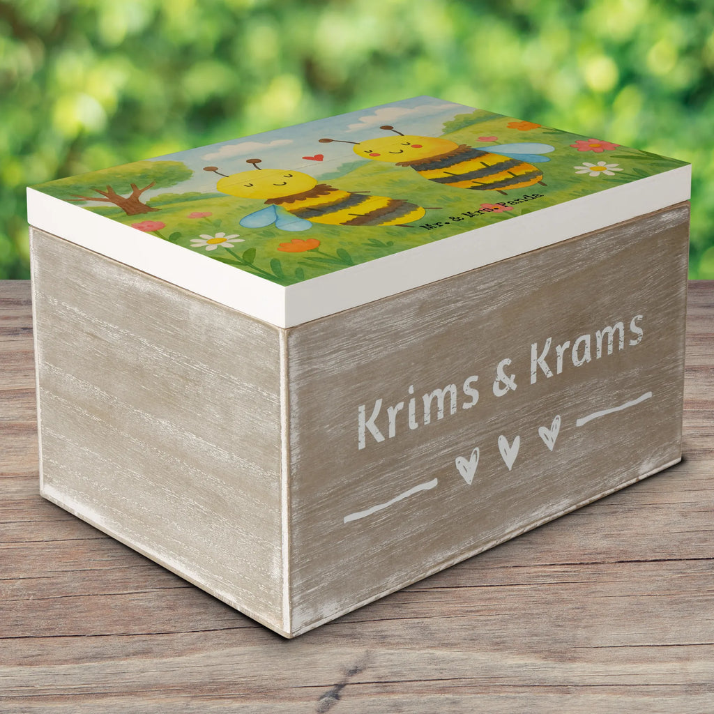 Holzkiste Biene Verliebt Design Holzkiste, Kiste, Schatzkiste, Truhe, Schatulle, XXL, Erinnerungsbox, Erinnerungskiste, Dekokiste, Aufbewahrungsbox, Geschenkbox, Geschenkdose, Biene, Wespe, Hummel