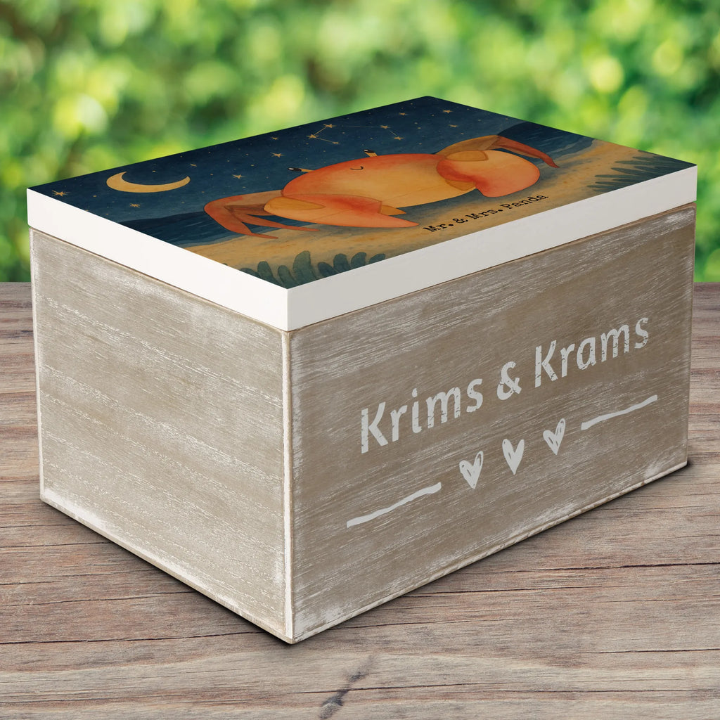 Holzkiste Sternzeichen Krebs Design Holzkiste, Aufbewahrungsbox, Erinnerungskiste, Truhe, XXL, Geschenkdose, Schatulle, Kiste, Dekokiste, Schatzkiste, Geschenkbox, Erinnerungsbox, Tierkreiszeichen, Sternzeichen, Horoskop, Astrologie, Aszendent, Geschenk Meer, Krebs Geschenk, Geschenk Juli, Krabbe, Geschenk Juni, Krebse, Geburtstag Juli, Krebs Sternzeichen, Meerestier, Geburtstag Juni