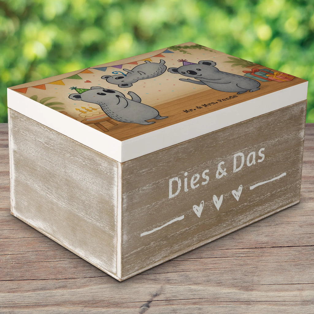 Holzkiste Koalas Geburtstag Design Truhe, Erinnerungskiste, Erinnerungsbox, Geschenkbox, Aufbewahrungsbox, Kiste, Schatulle, Schatzkiste, XXL, Dekokiste, Holzkiste, Geschenkdose, Geburtstag, Geburtstagsgeschenk, Geschenk, Happy Birthday, Geburtstage, Koala, Geburtstagsfeier